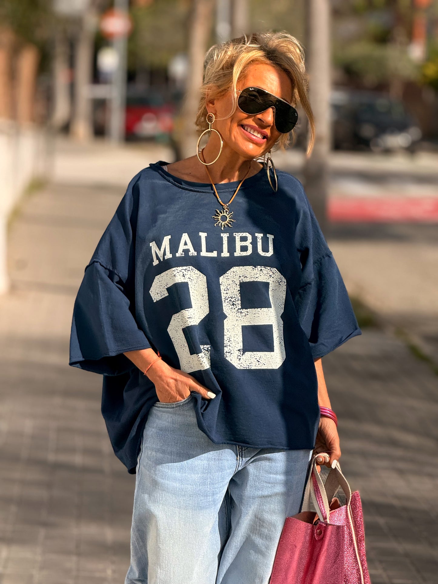 CAMISETA SUPER OVERSIZE DESGASTADA MALIBU MULTICOLOR