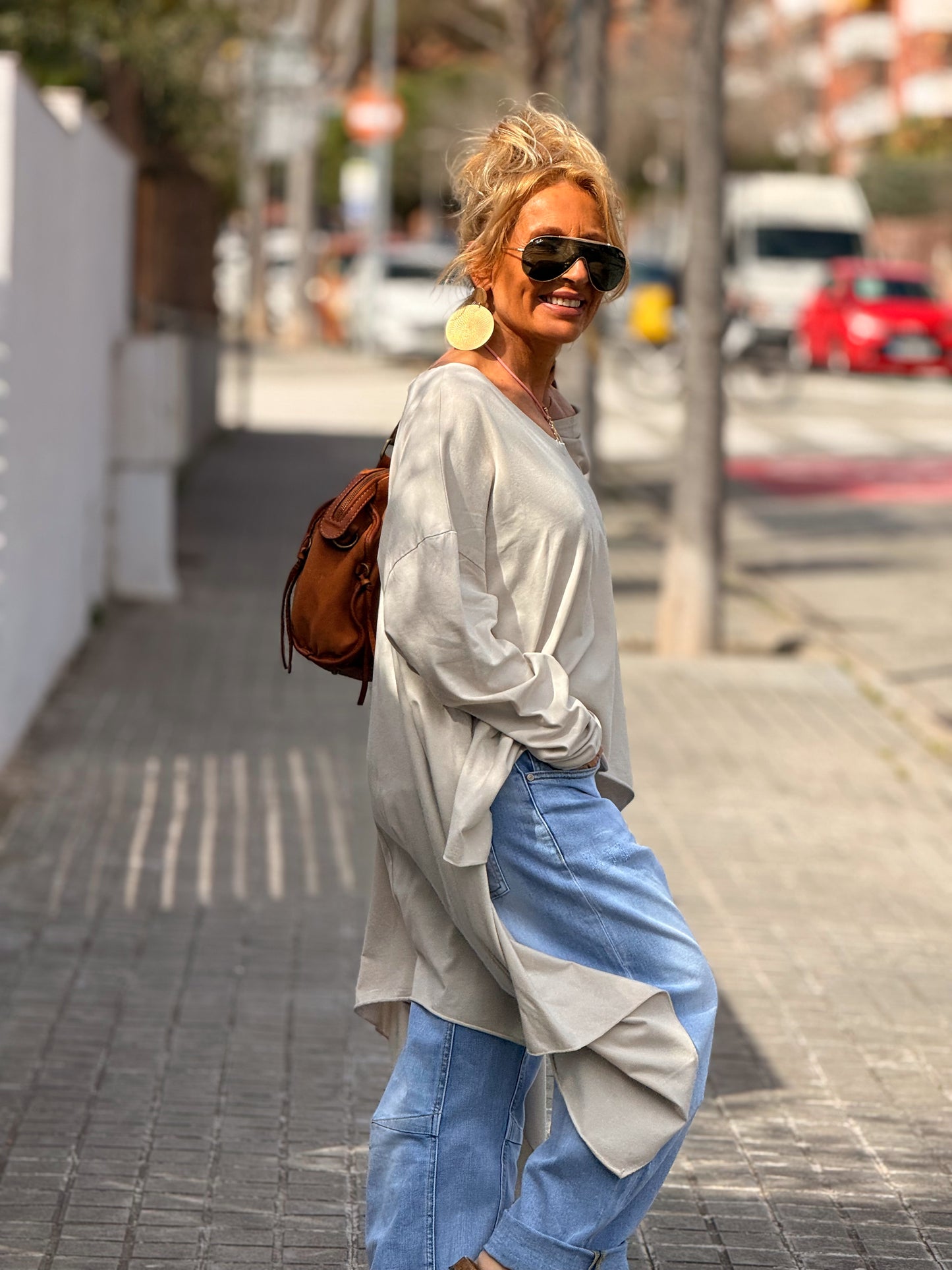 CAMISETA OVERSIZE ASIMÉTRICA MULTICOLOR