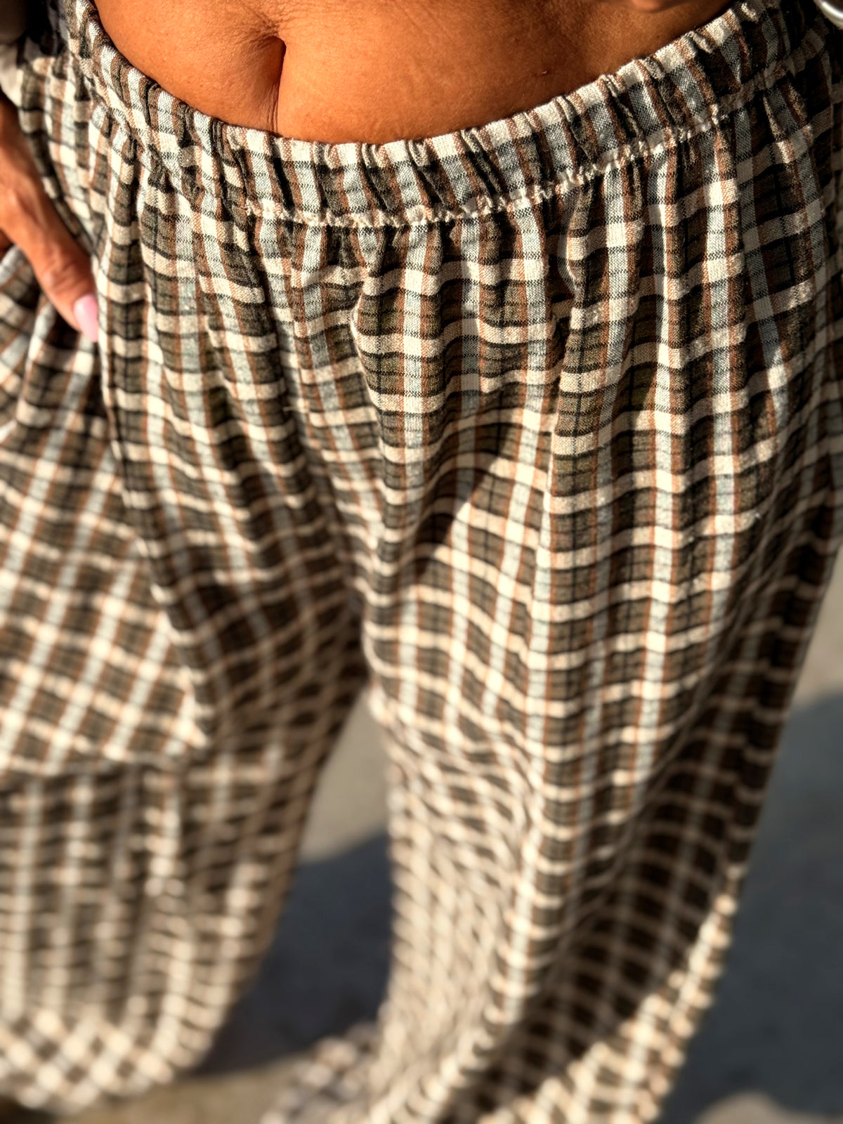 PANTALON CUADROS PETER MOKA
