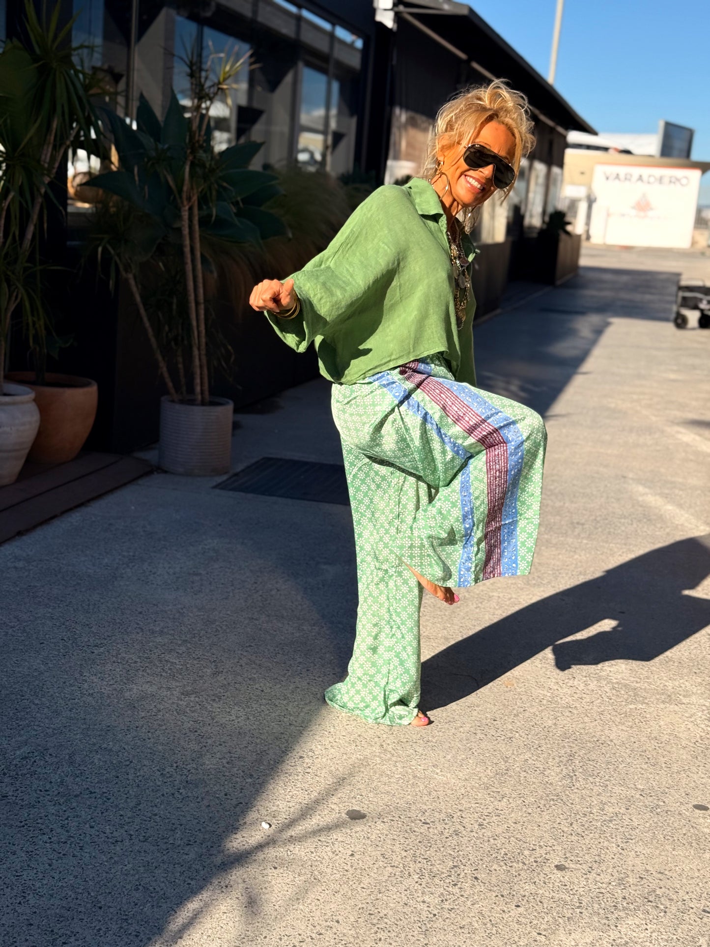 PANTALON HIPPIE CHIC ESTAMPADO MULTICOLOR