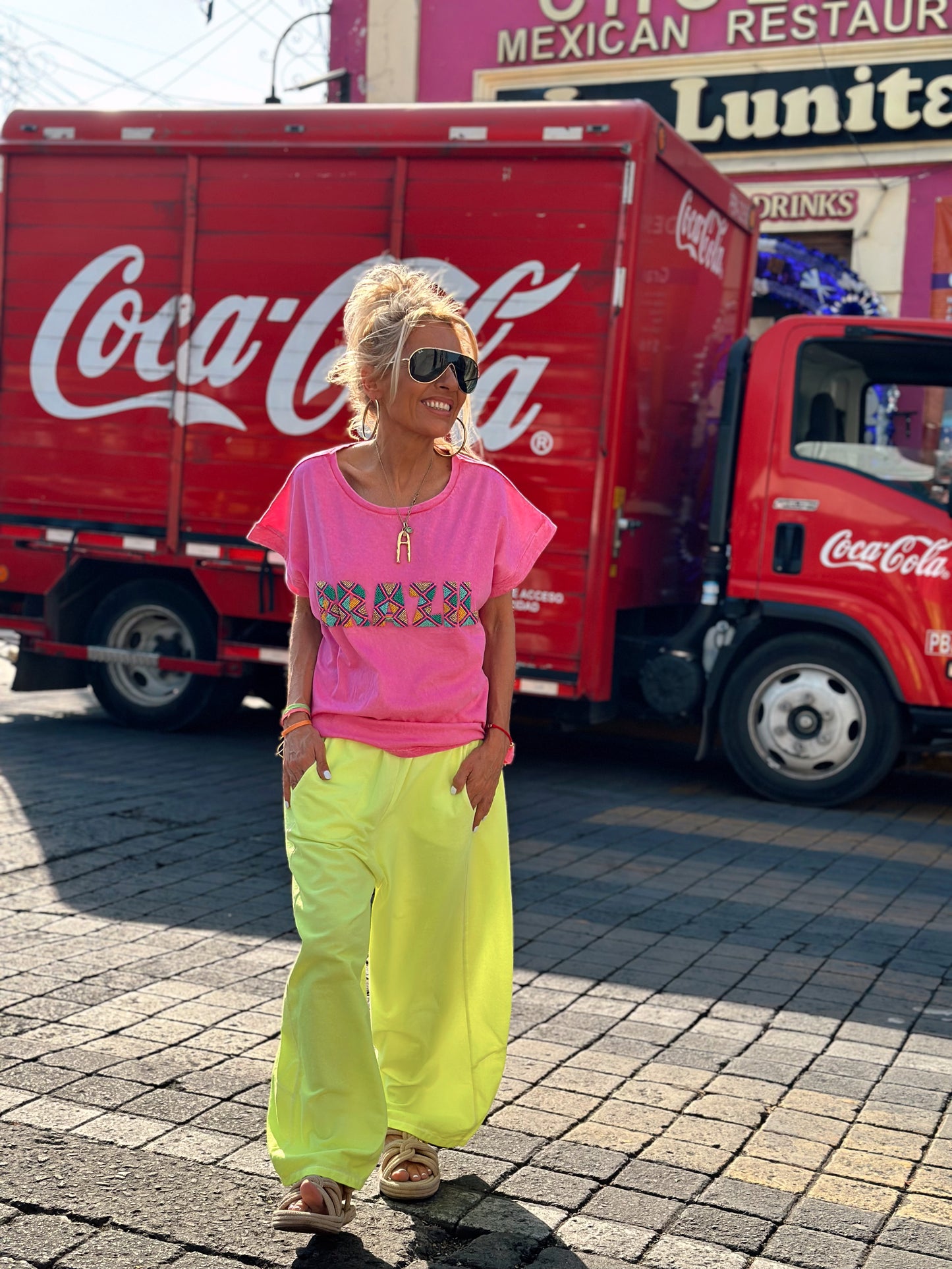 CAMISETA BRAZIL FUCSIA