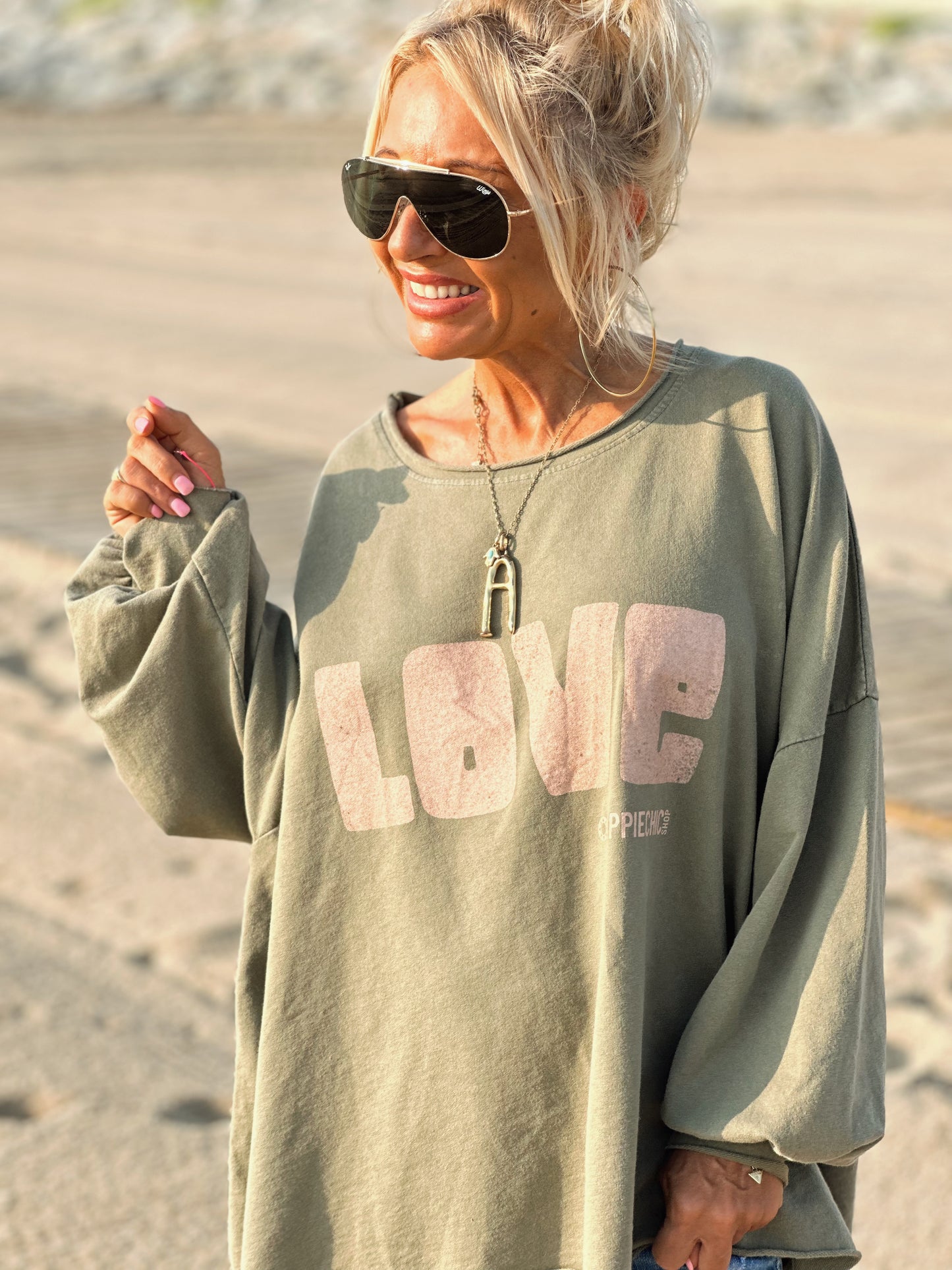 SUDADERA OVERSIZE LOVE KAKI