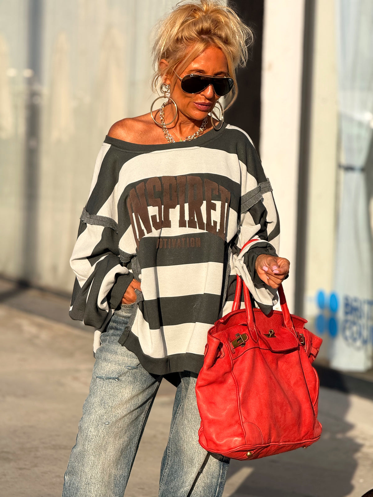 SUDADERA SUPER OVERSIZE INSPIRED RAYAS MULTICOLOR