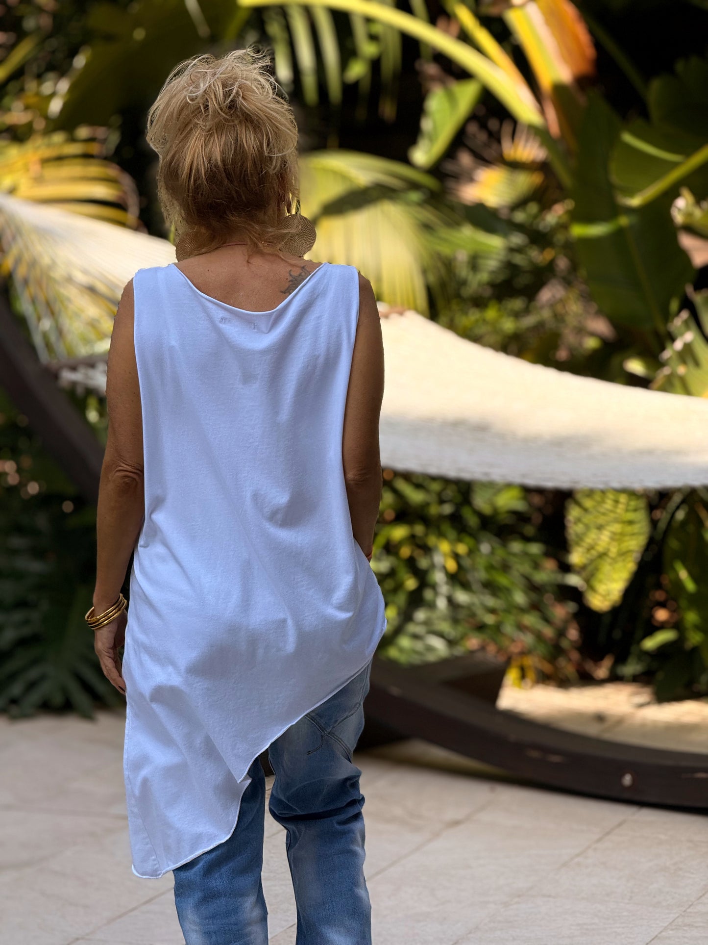 TOP ASIMÉTRICO MULTICOLOR