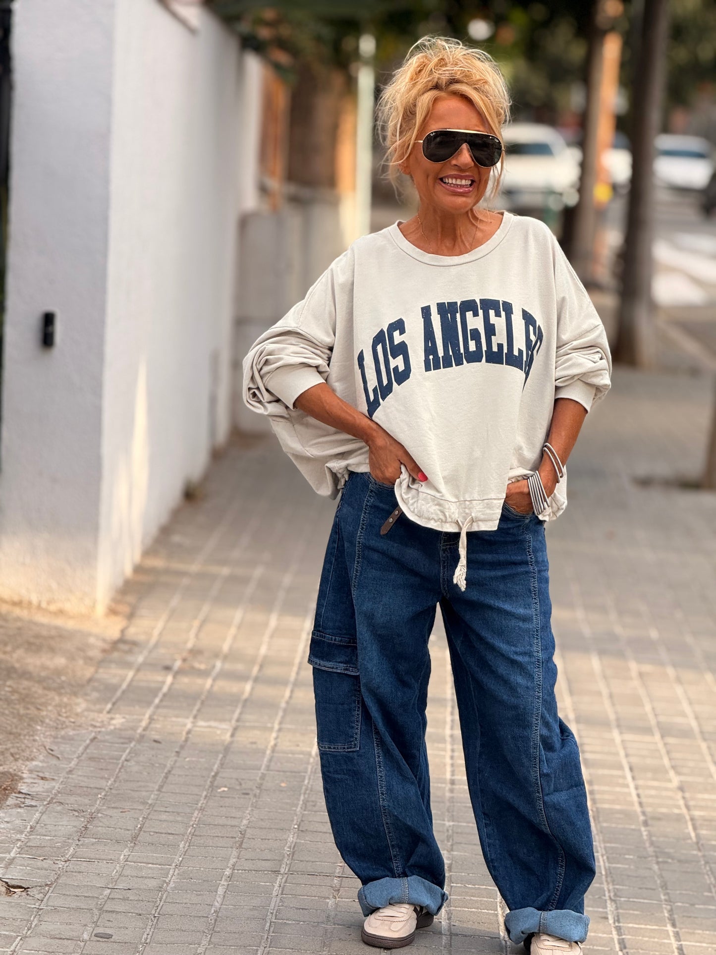 JEANS VAQUEROS CON BOLSILLO Y CINTURÓN 826125JC TEJANO