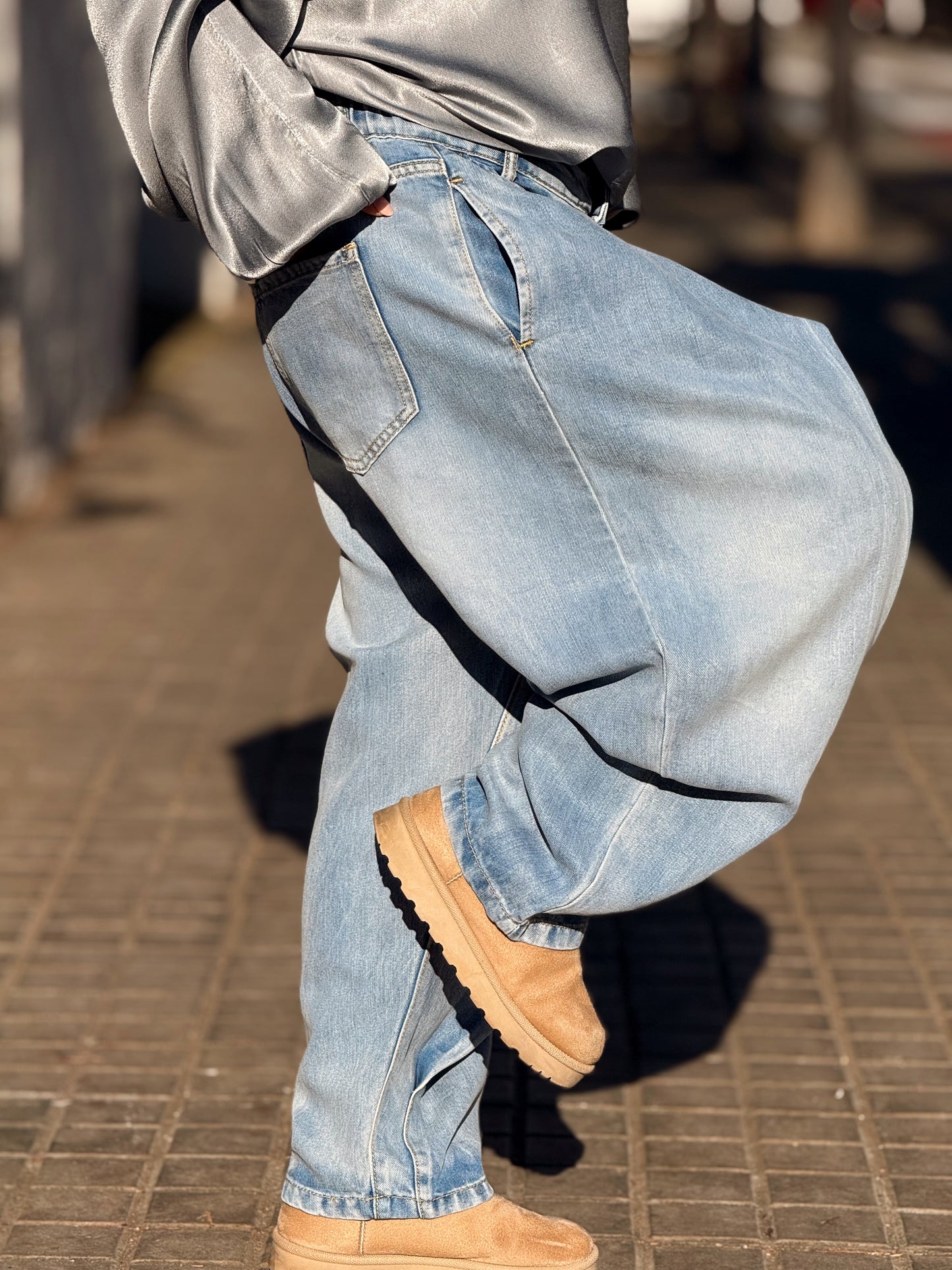 JEANS CON BOTONE OVERSIZE EDEN VAQUERO