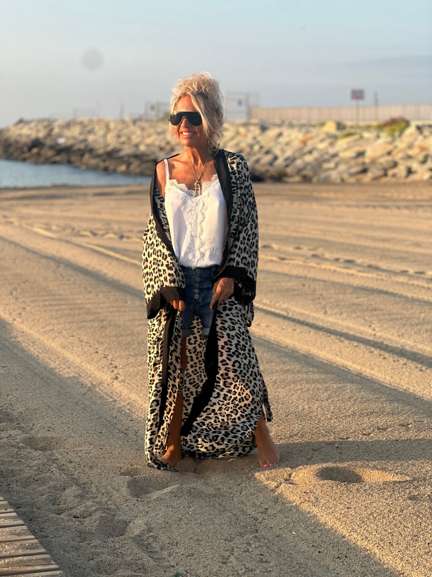 KIMONO  OVERSIZE ESTAMPADO MANGA LARGA ANIMAL PRINT