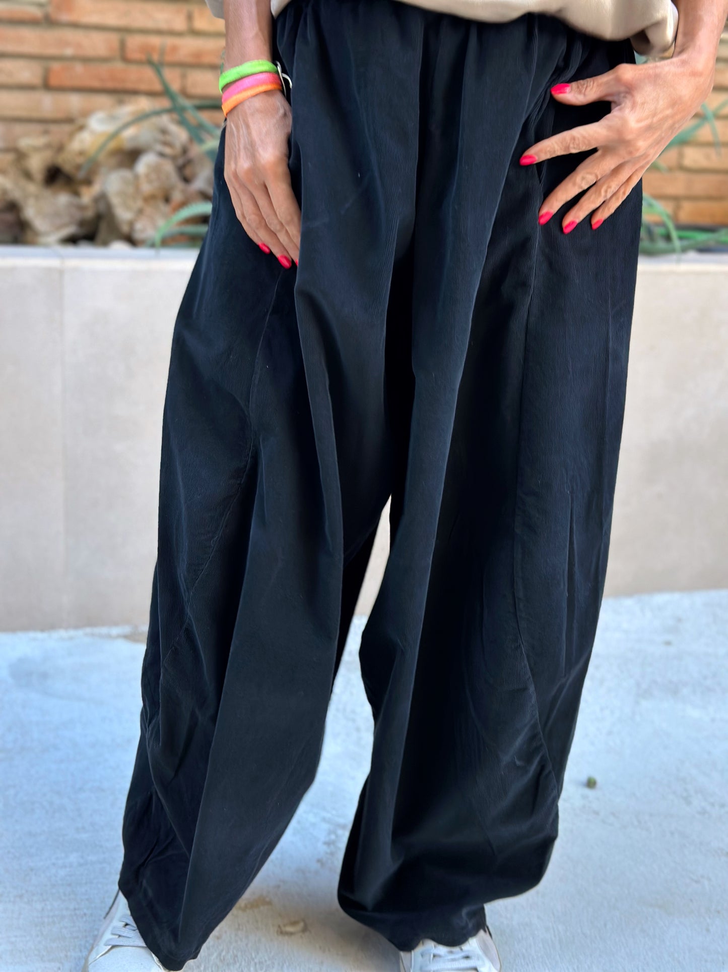 PANTALON DE PANA MIA NEGRO