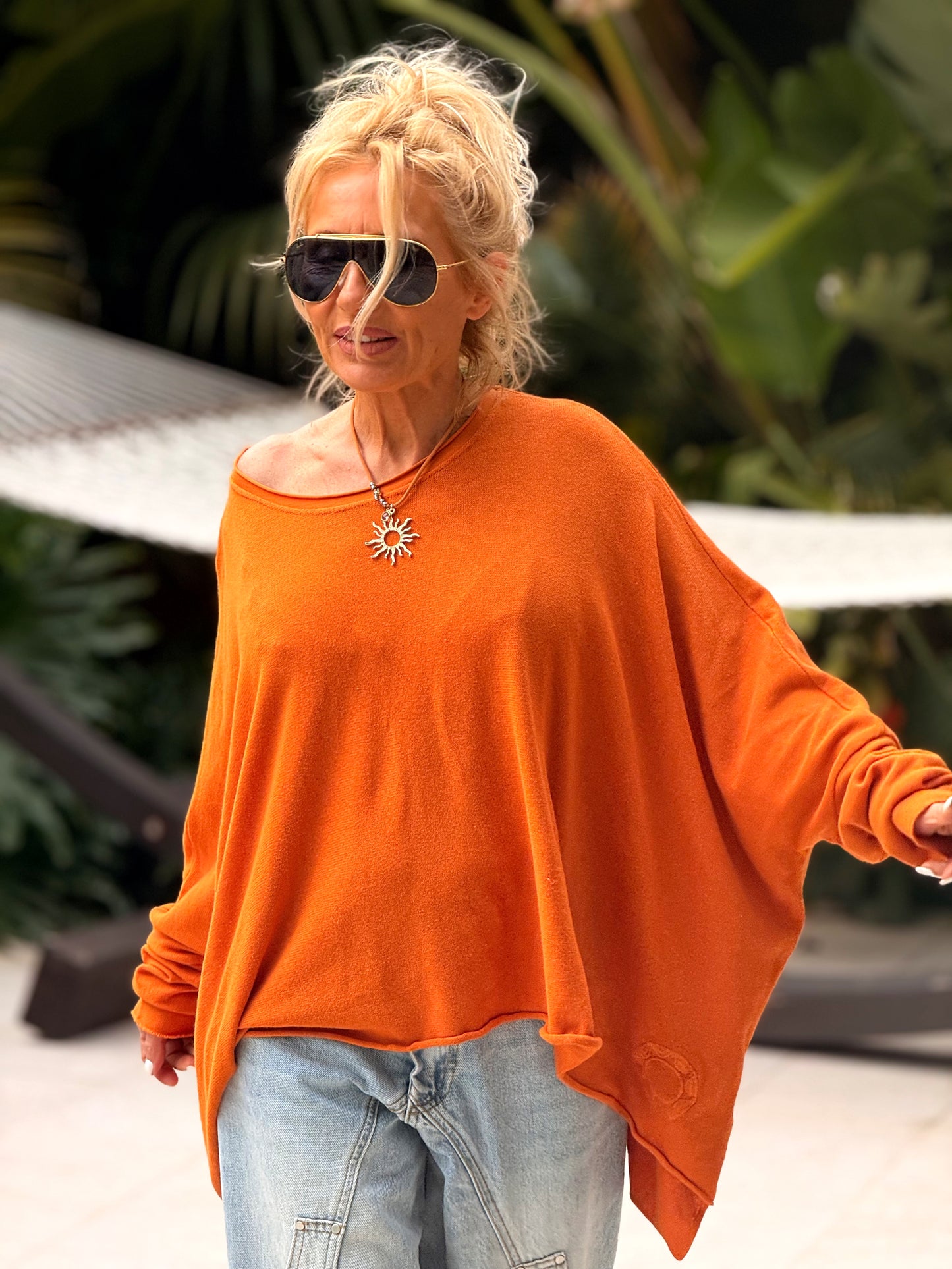 CAMISETA DESGASTADA SUPER OVERSIZE DANI MULTICOLOR