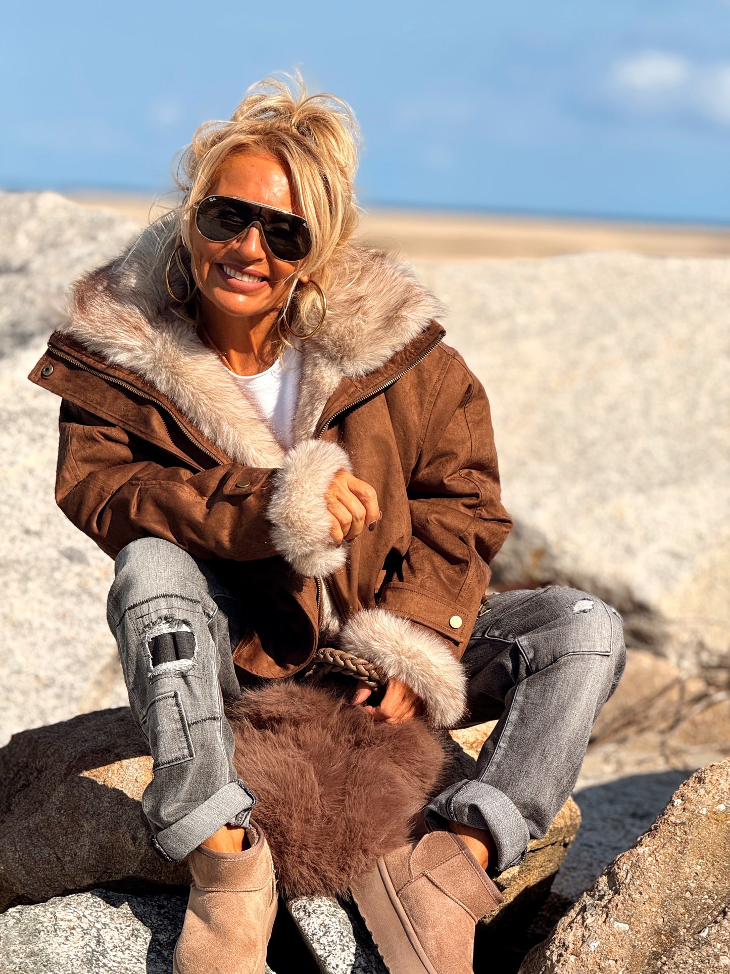 CHAQUETA GAMUZA DE PELO SINTÉTICO REVERSIBLE MARRON