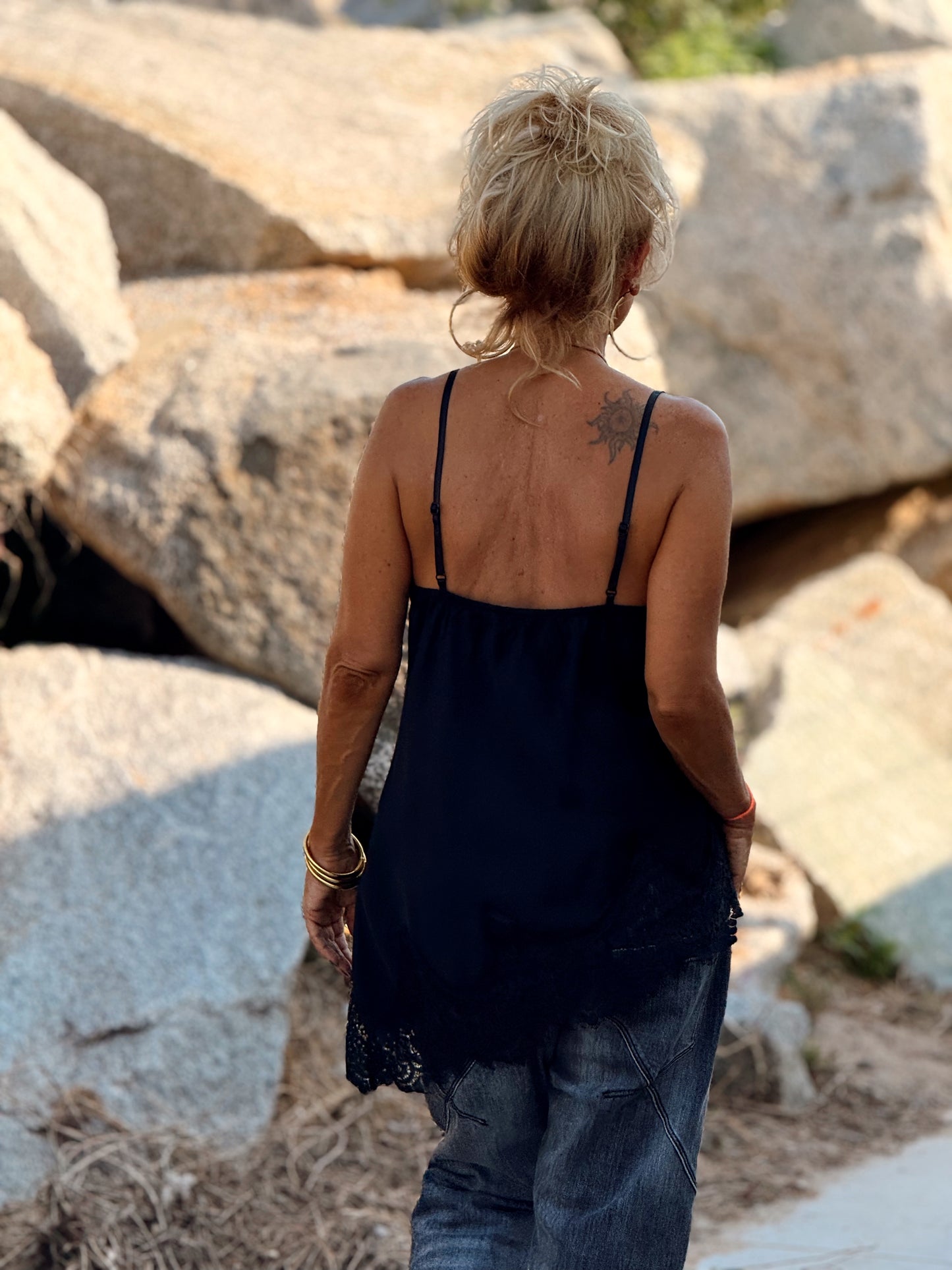 TOP LENCERO ASIMÉTRICO MULTICOLOR