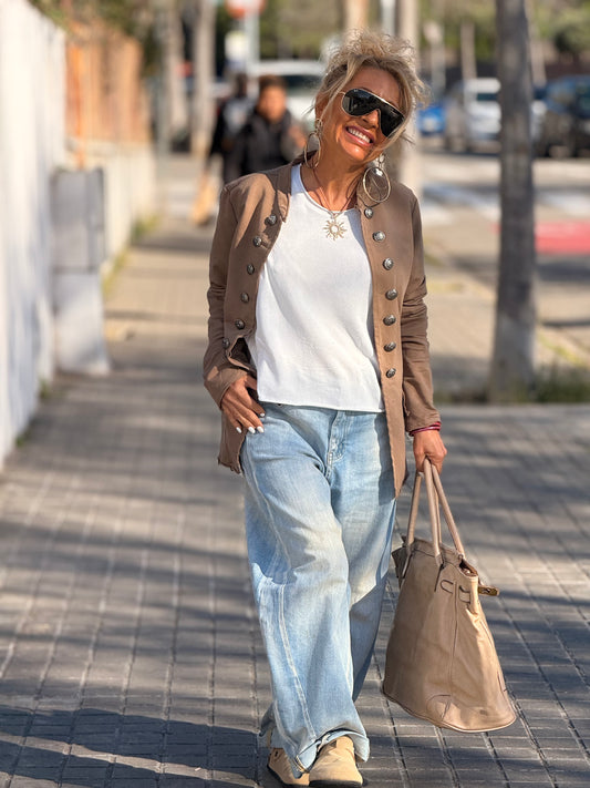 CHAQUETA KAREEN EN CAMEL