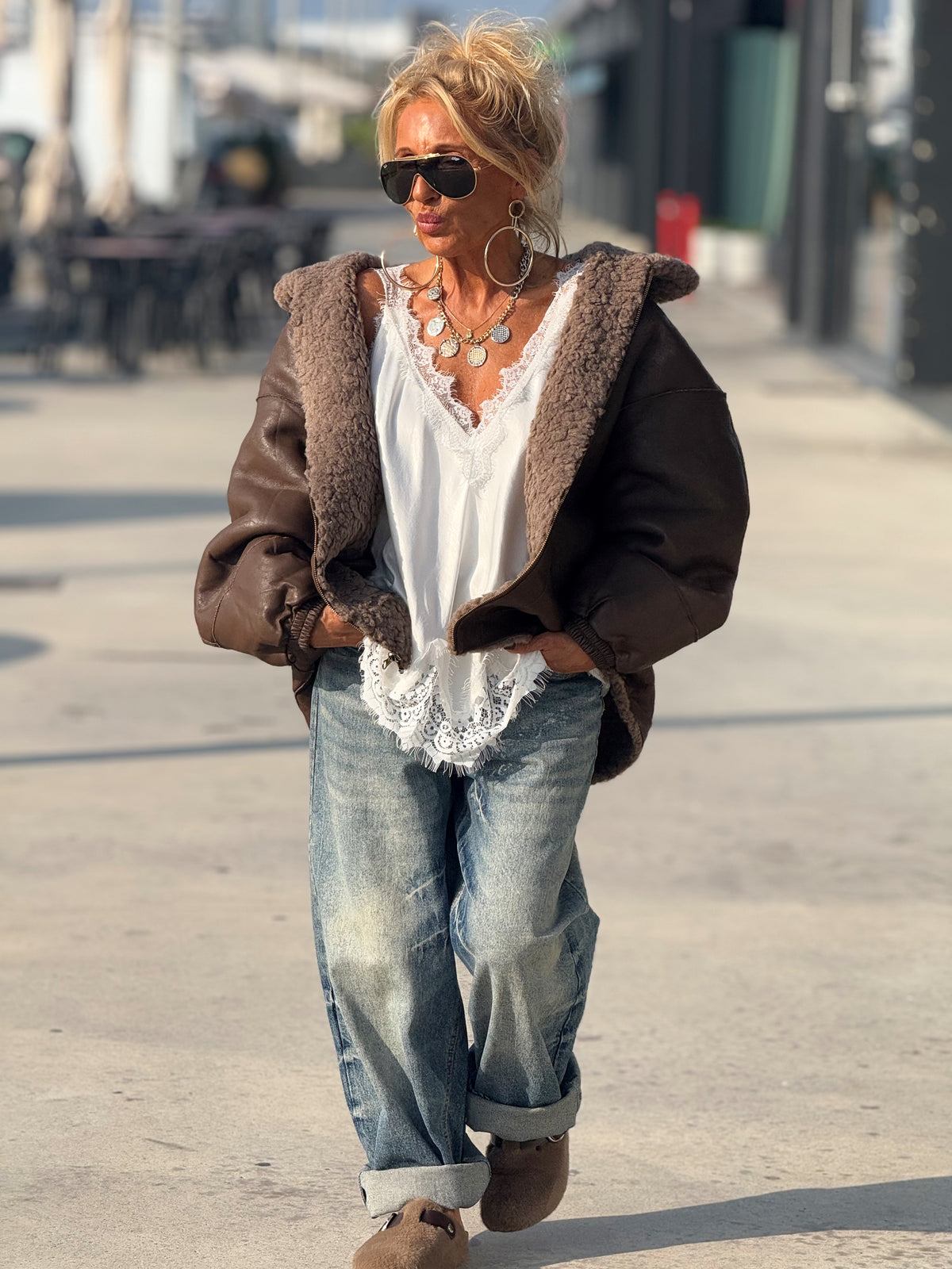 CHAQUETA OVERSIZE REVERSIBLE MOKA