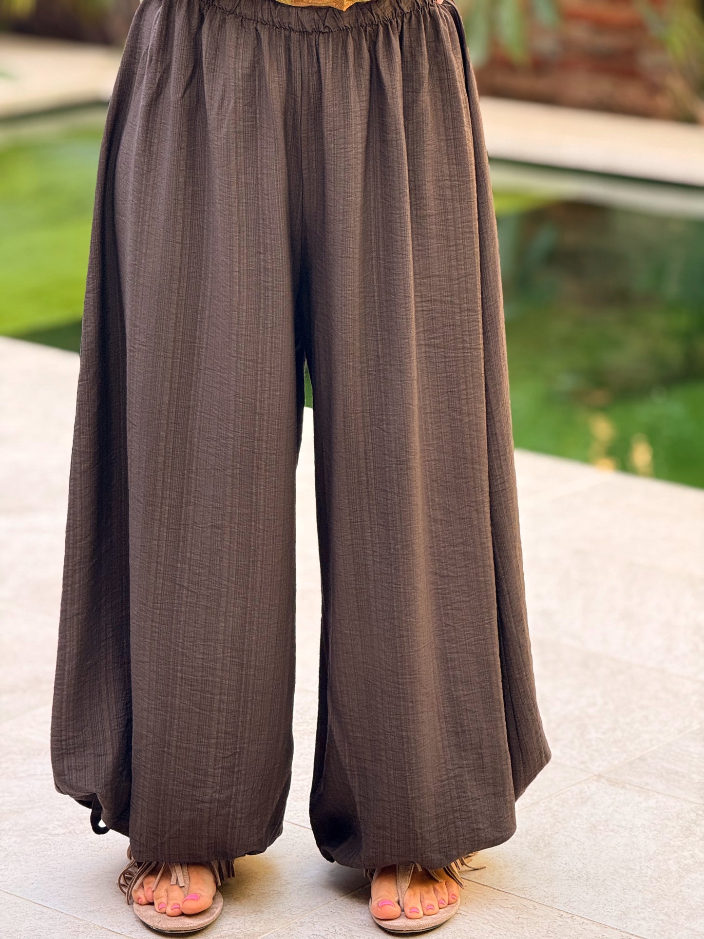 PANTALON CON NUDO ROSARIO MULTICOLOR