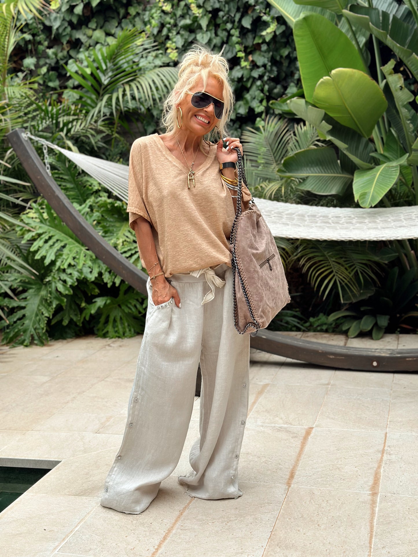 PANTALON OVERSIZE CON LENTEJUELAS ST-TROPEZ BEIGE