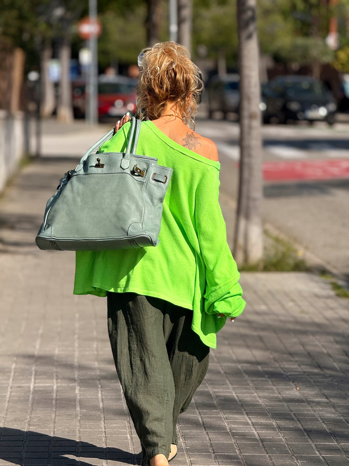 CAMISETA SUPER OVERSIZE SHILA NÉON MULTICOLOR