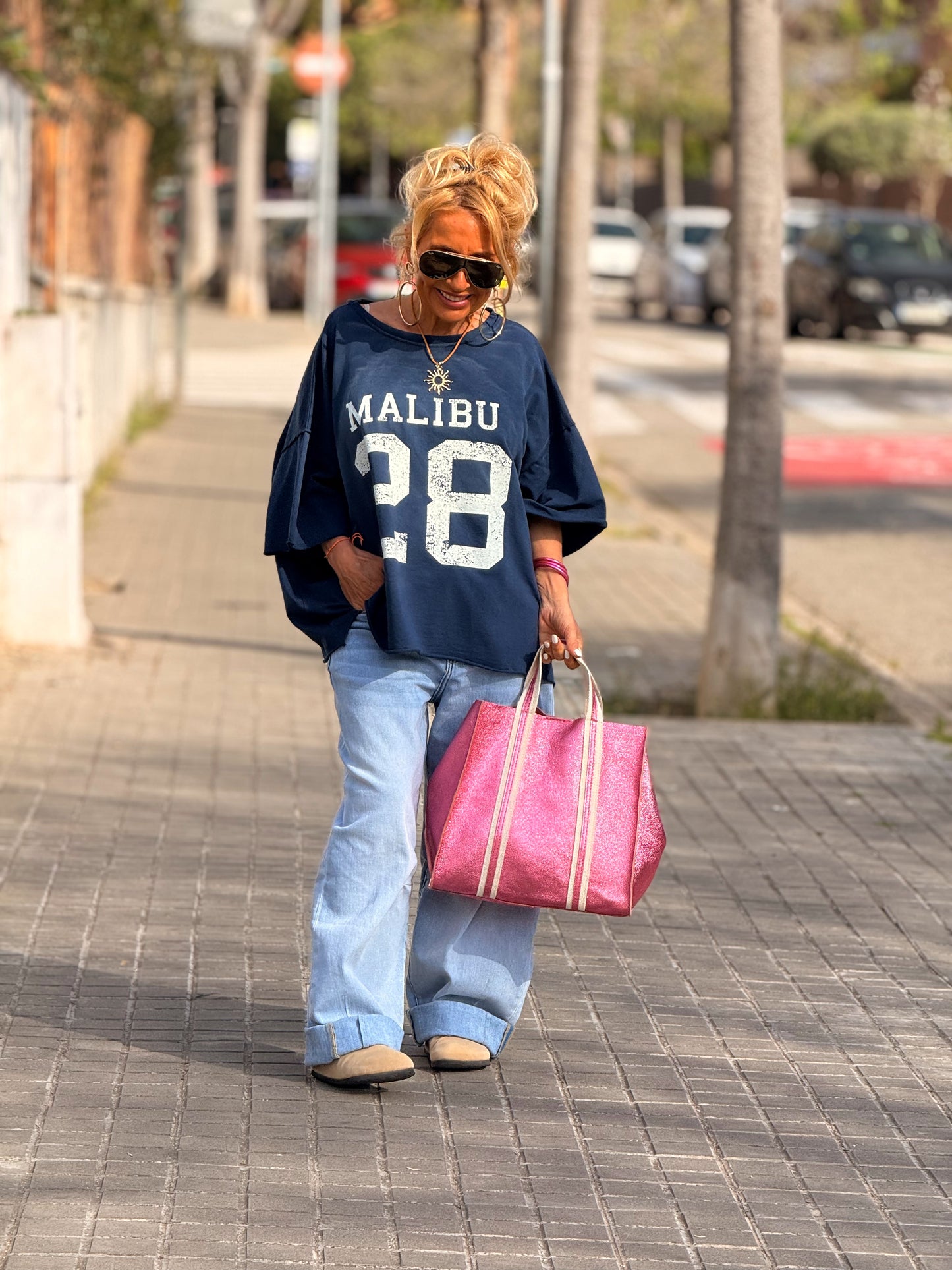 CAMISETA SUPER OVERSIZE DESGASTADA MALIBU MULTICOLOR
