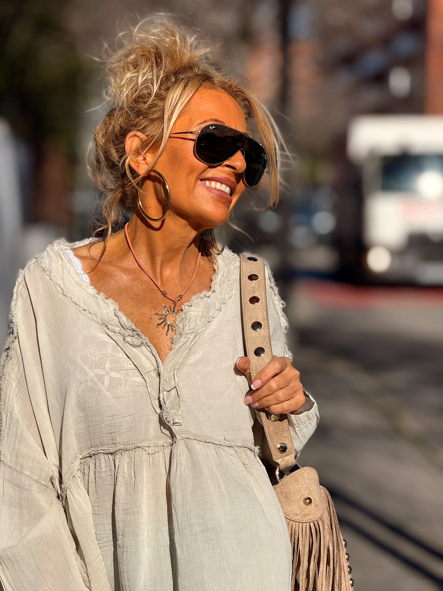 BLUSA OVERSIZE REBEL BEIGE