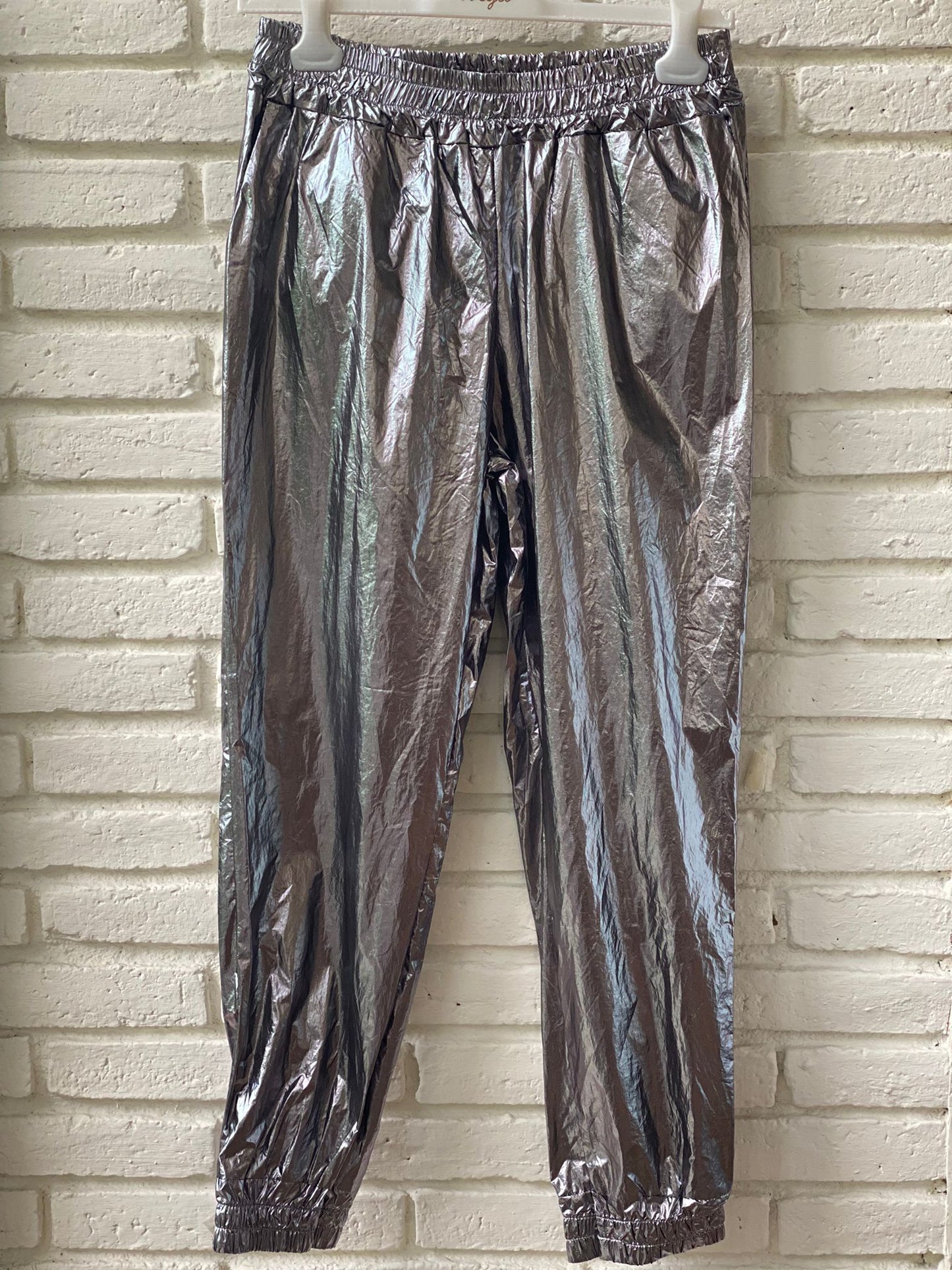 PANTALÓN CON BRILLO MULTICOLOR