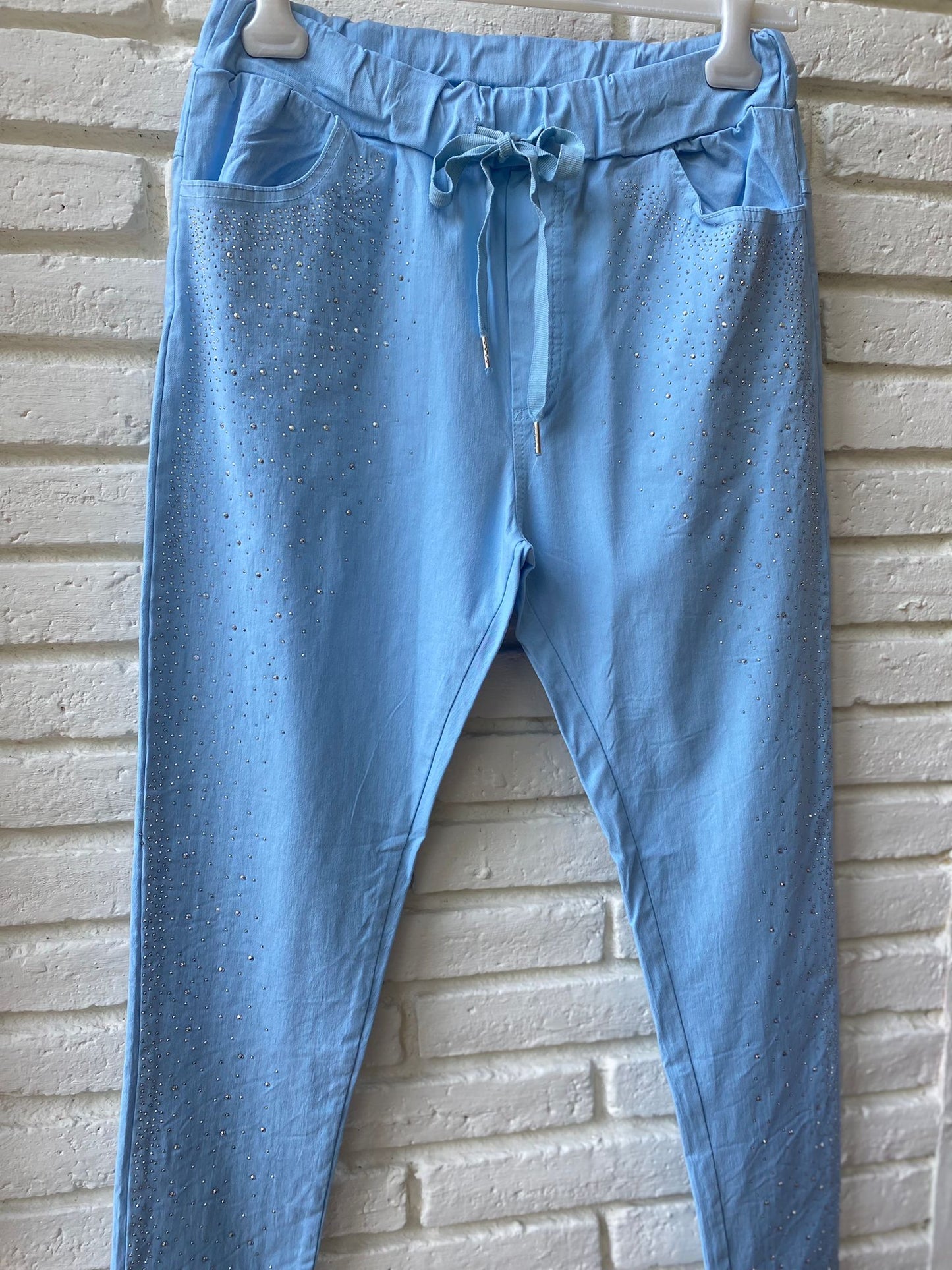 PANTALON BRILLANTE CELESTE