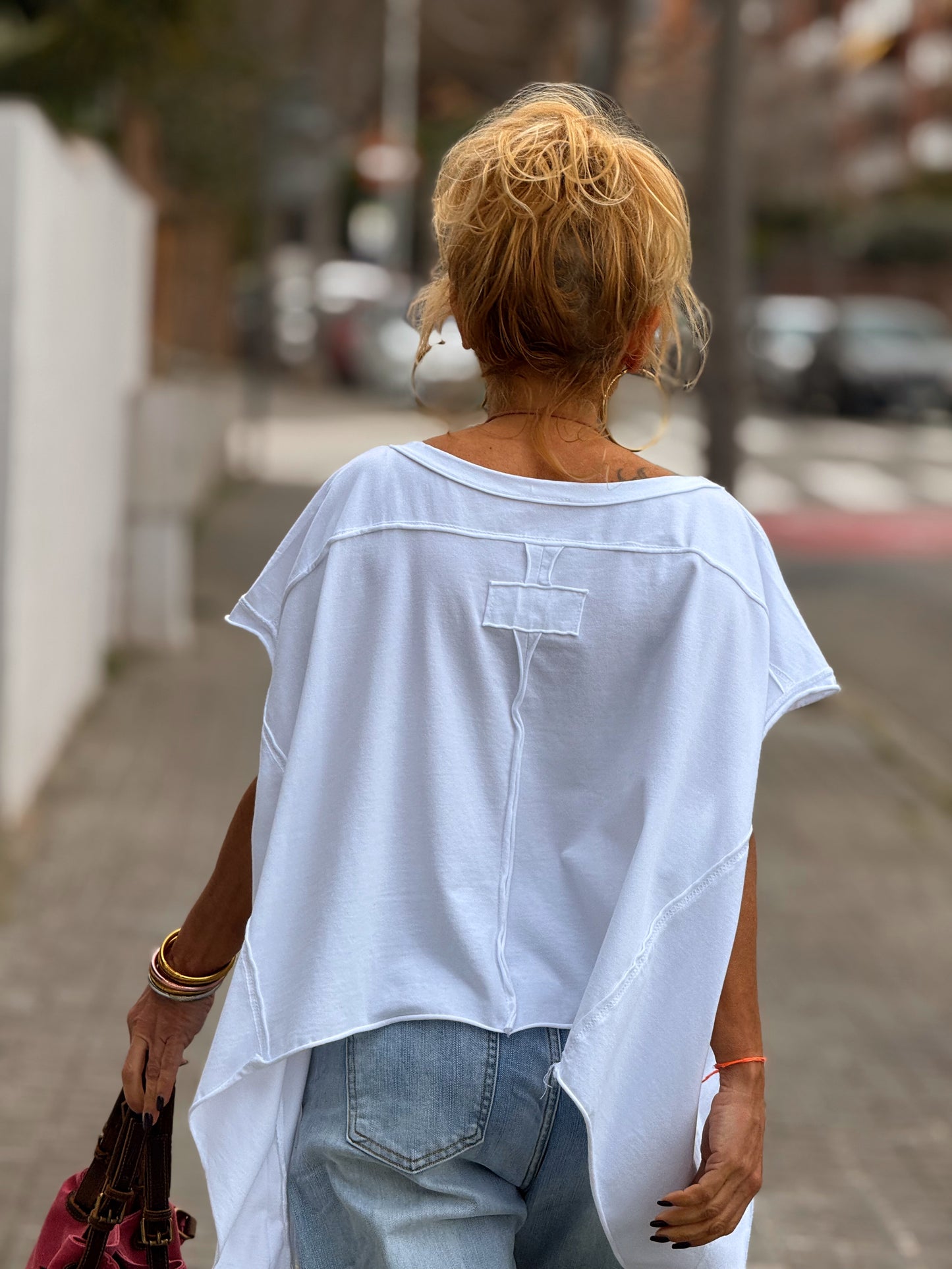 CAMISETA ASIMÉTRICA SACHA MULTICOLOR