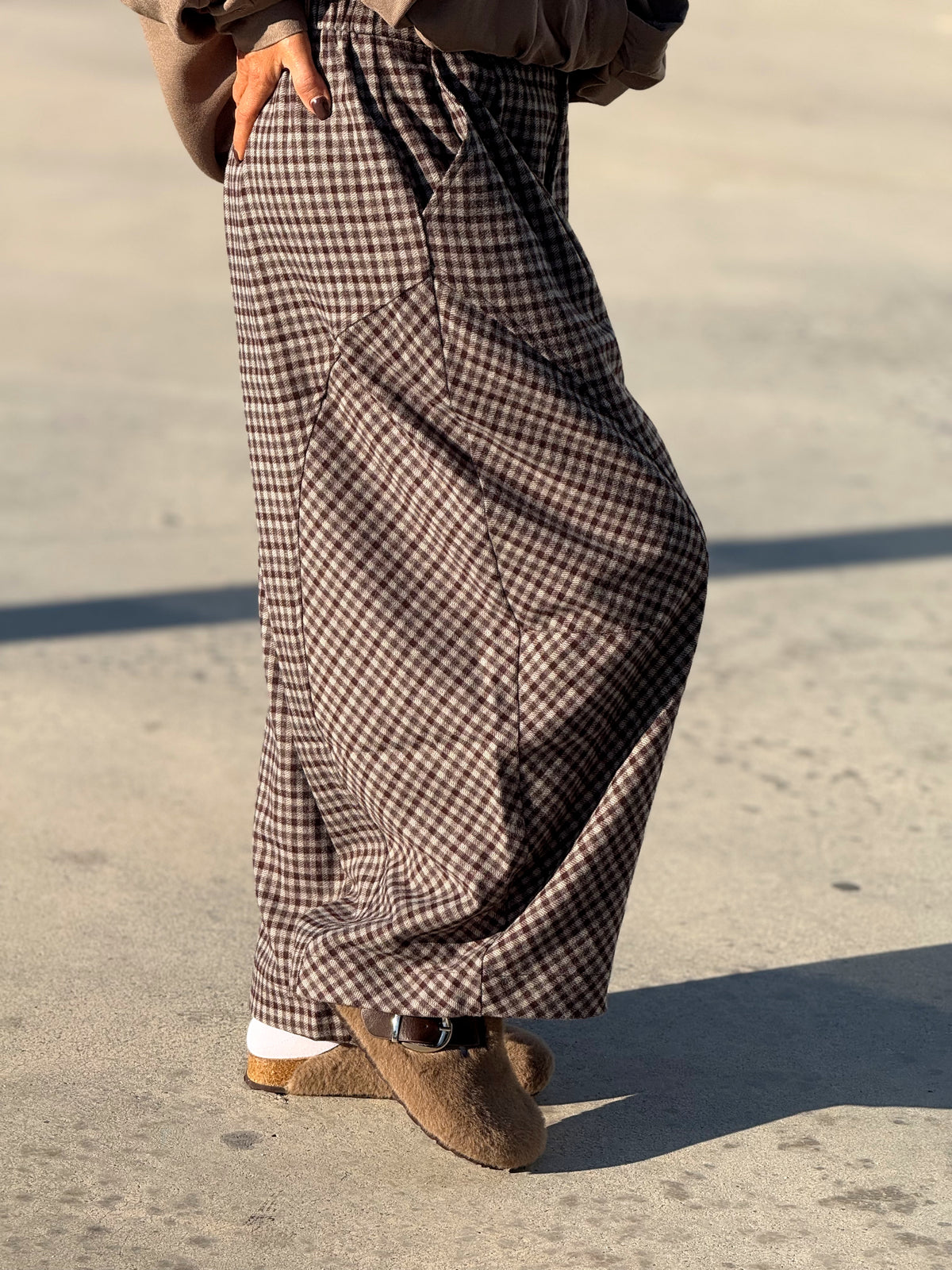 PANTALON OVERSIZE CUADROS LILIANA MARRÓN