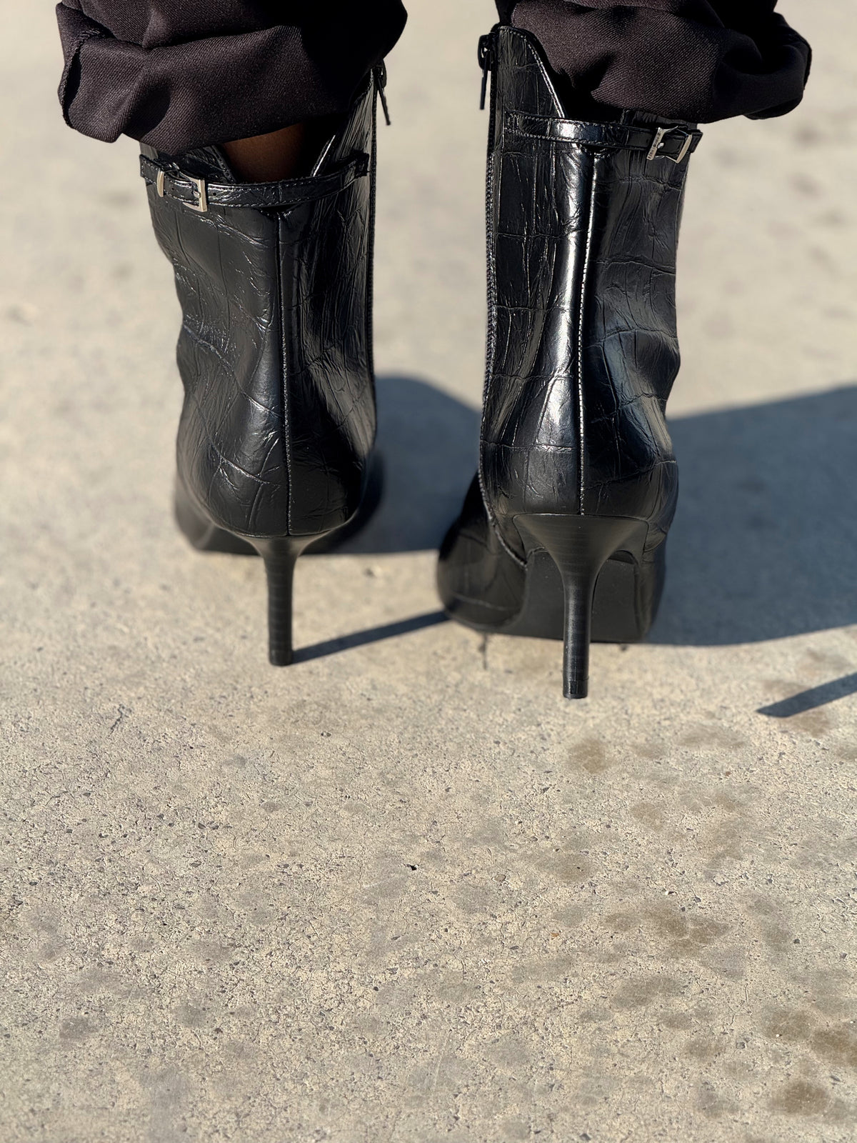 BOTAS TACONES NEGRO
