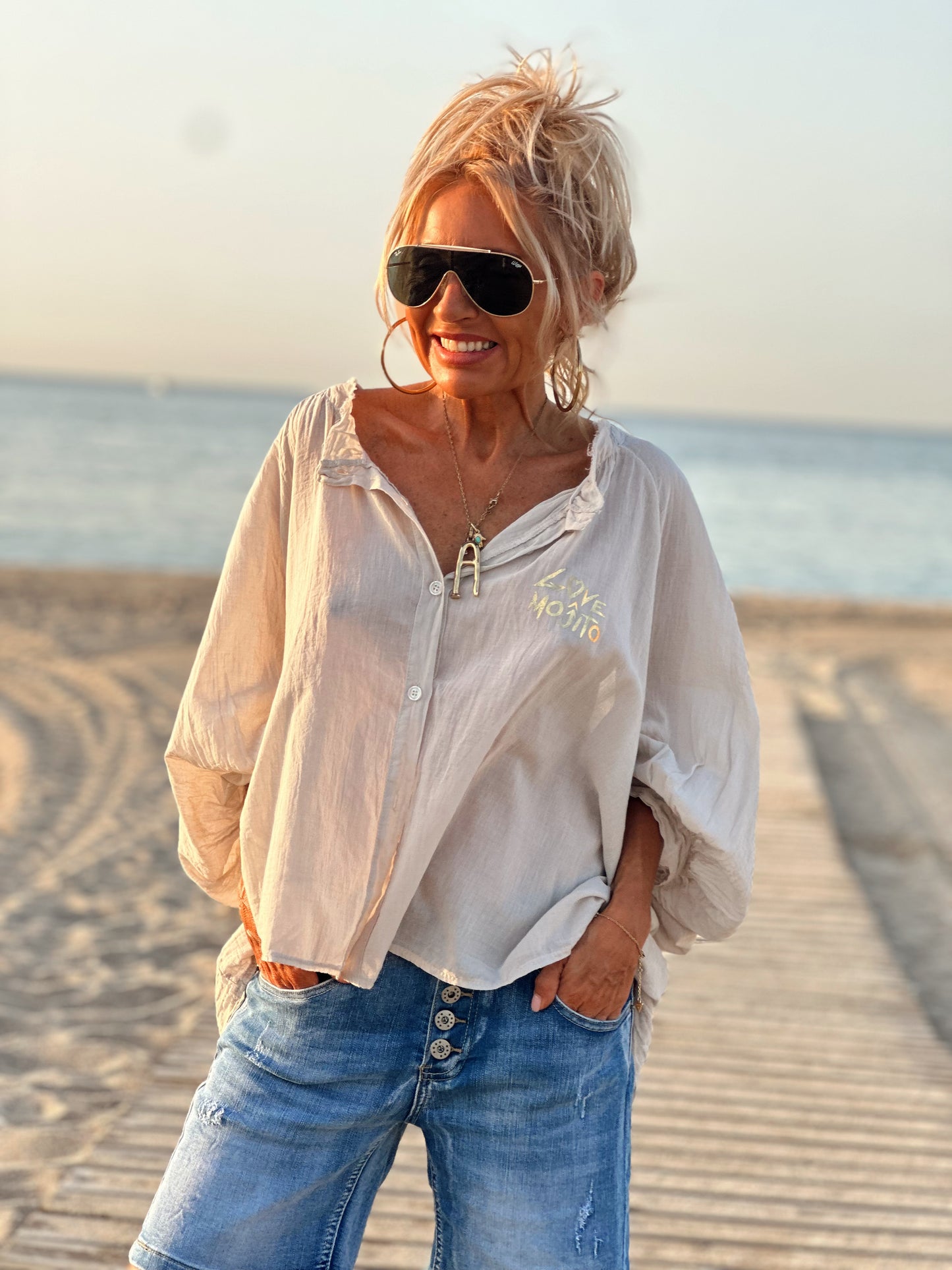 BLUSA OVERSIZE LOVE MOJITO BEIGE