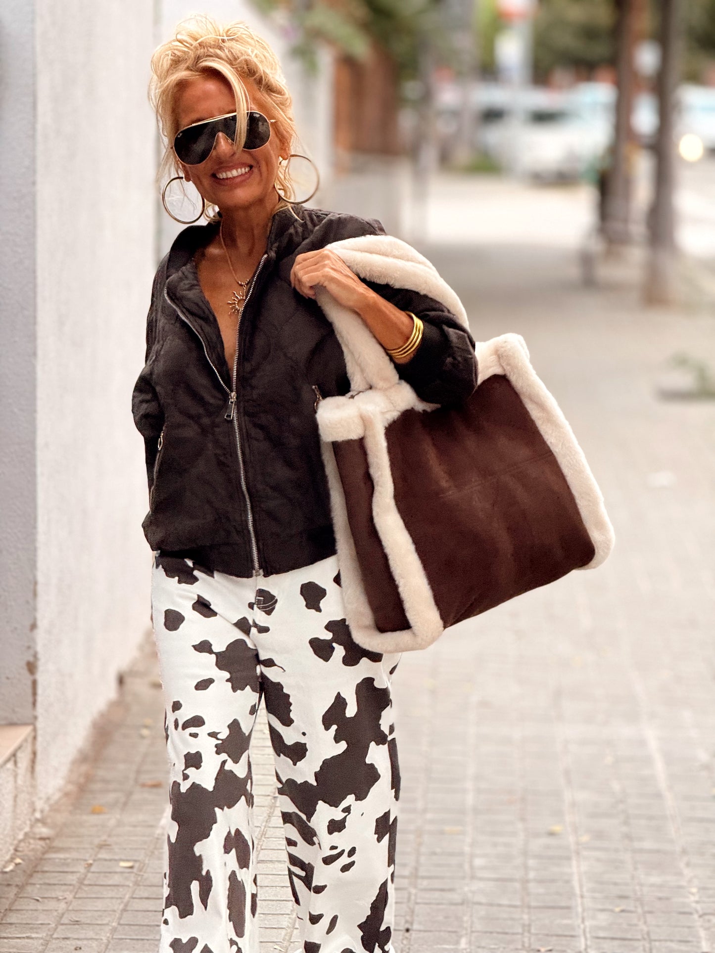 JEANS ESTAMPADO VACA MARRON