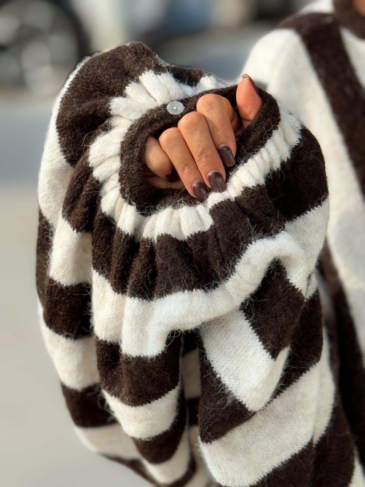 JERSEY OVERSIZE RAYAS MARRÓN