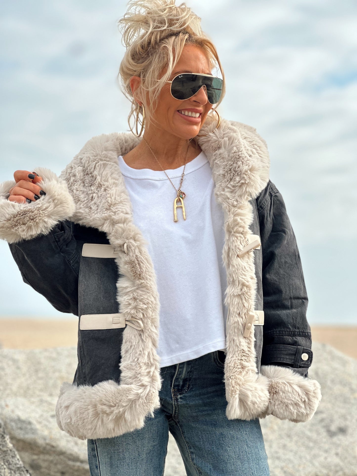 CHAQUETA MAGUY VAQUERO-PELO SINTÉTICO GRIS