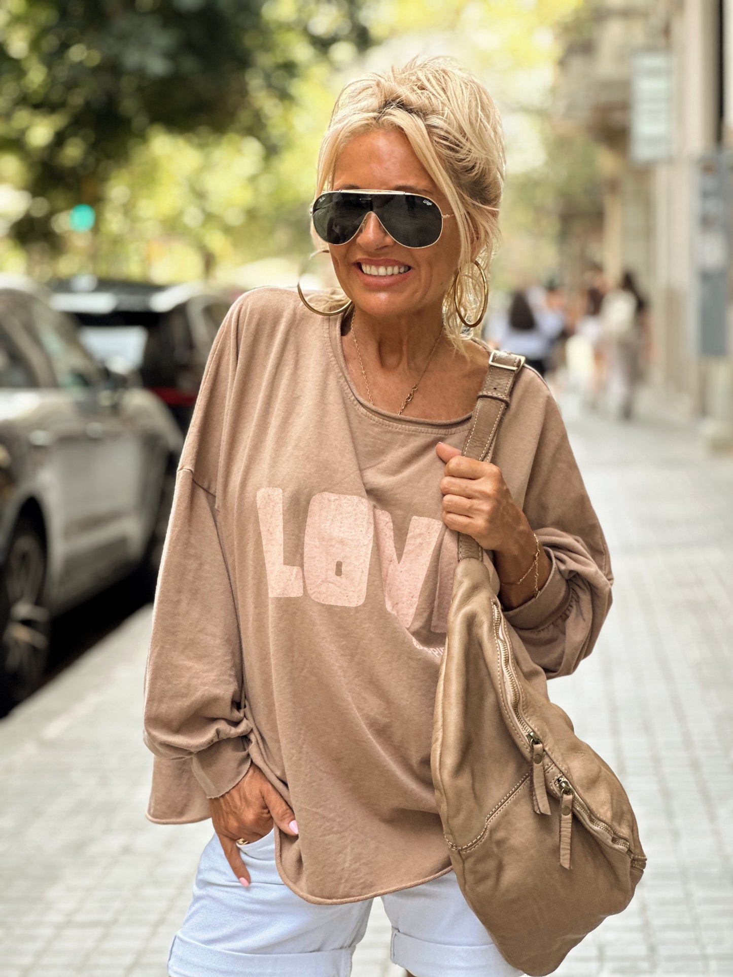 SUDADERA OVERSIZE LOVE CAMEL