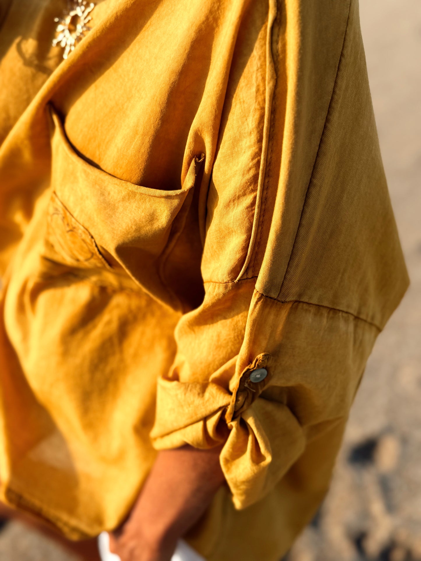 CAMISETA OVERSIZE L’AMORE E BELLA MULTICOLOR