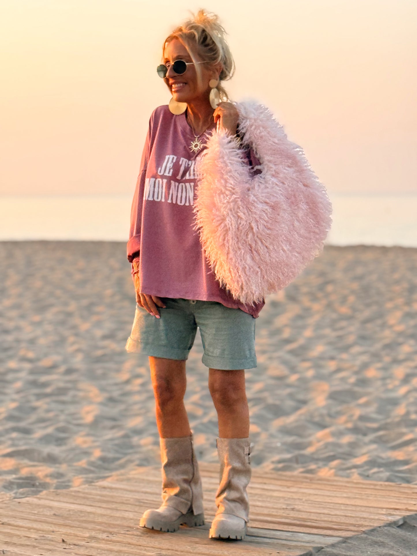 SUDADERA OVERSIZE JE T’AIME MOI NON PLUS MULTICOLOR