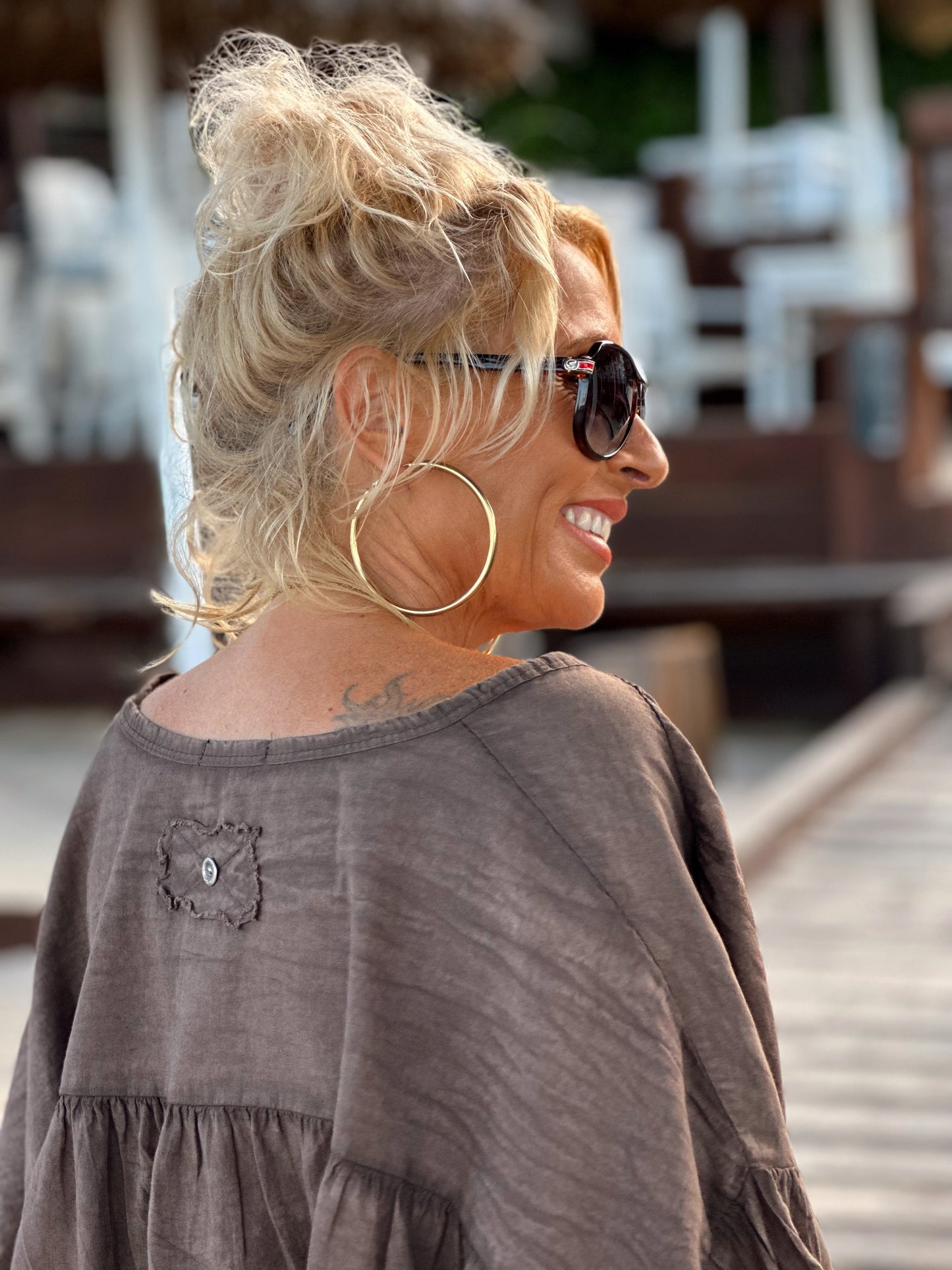 CAMISETA LUPA MARRÓN