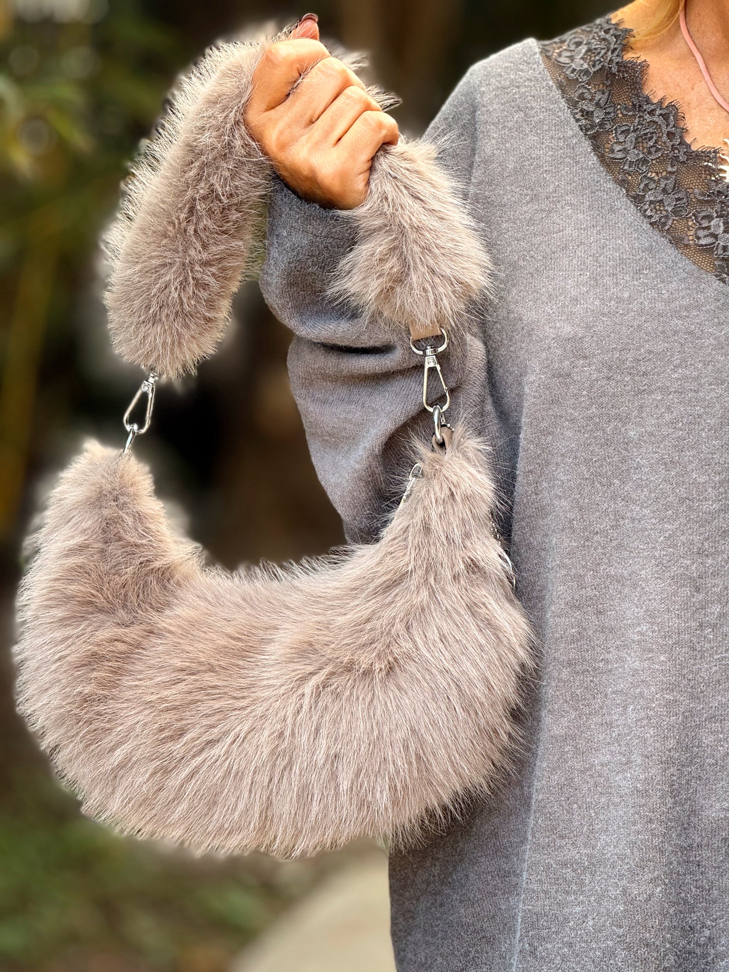 BOLSO GRANDE PELO SINTÉTICO LUNA MULTICOLOR