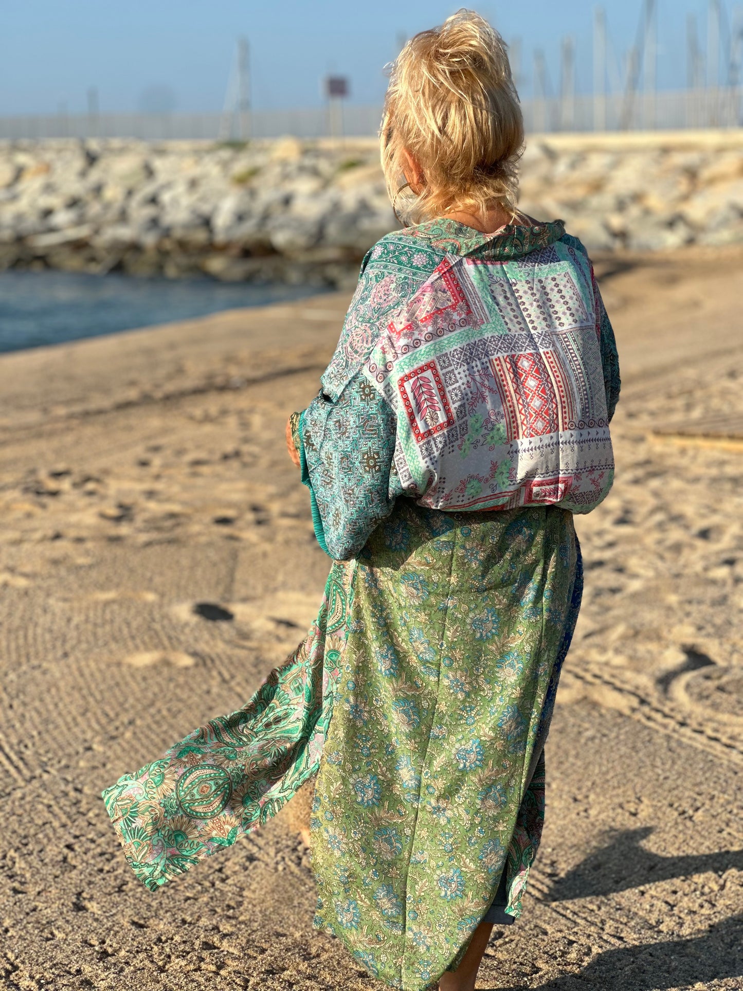 KIMONO OVERSIZE ESTAMPADO MANGA LARGA MULTICOLOR