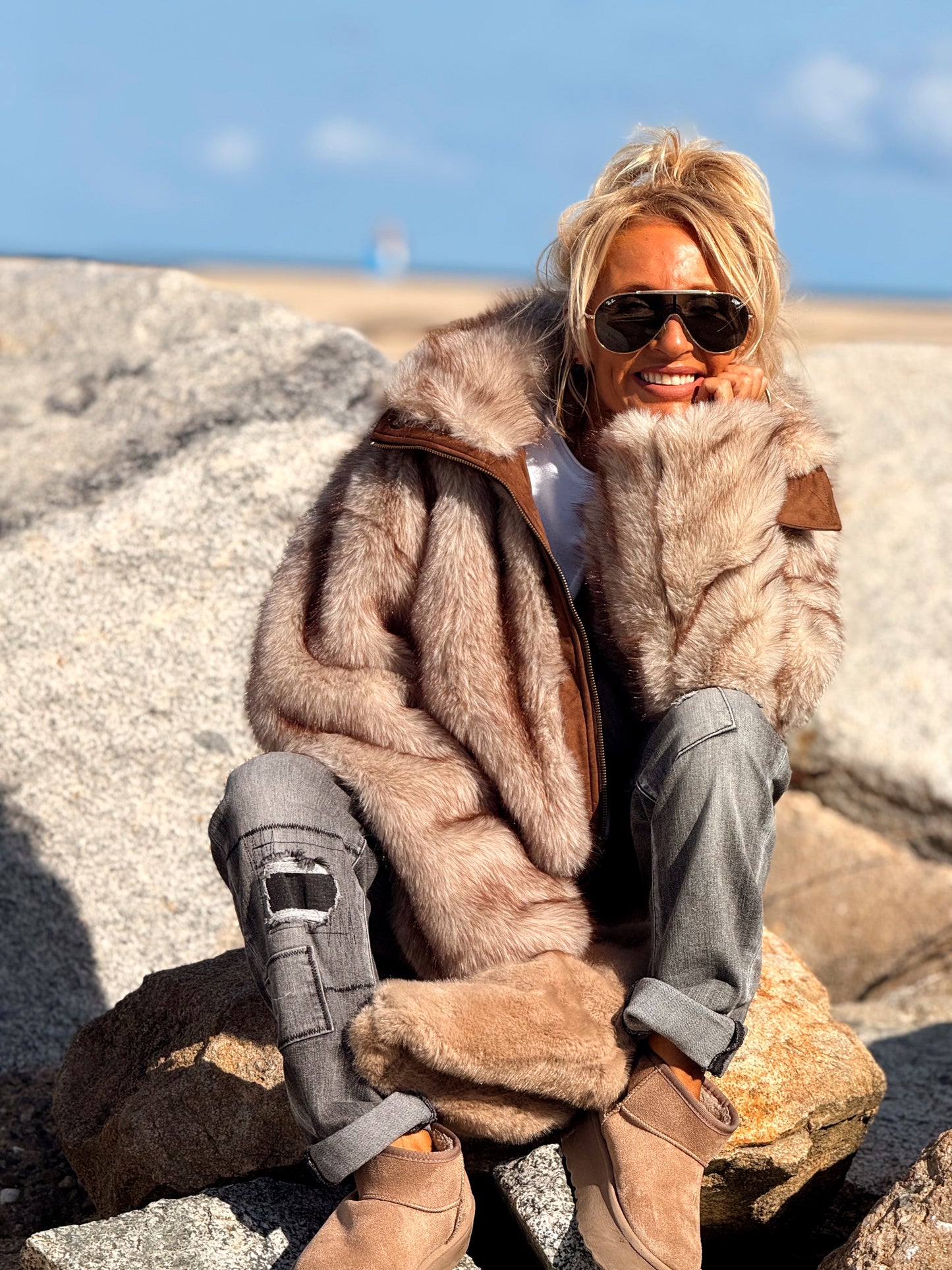 CHAQUETA GAMUZA DE PELO SINTÉTICO REVERSIBLE MARRON