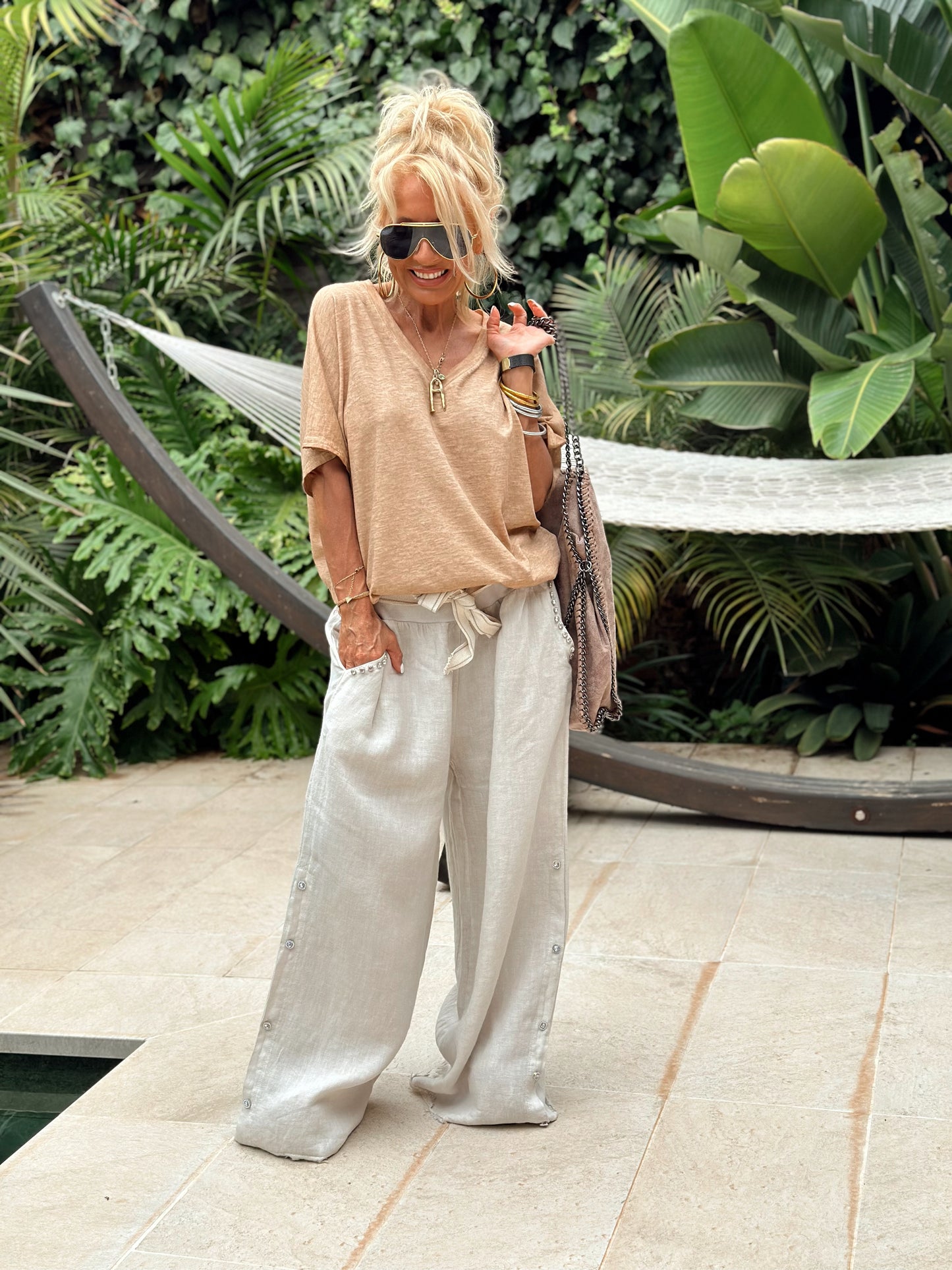 PANTALON OVERSIZE CON LENTEJUELAS ST-TROPEZ BEIGE