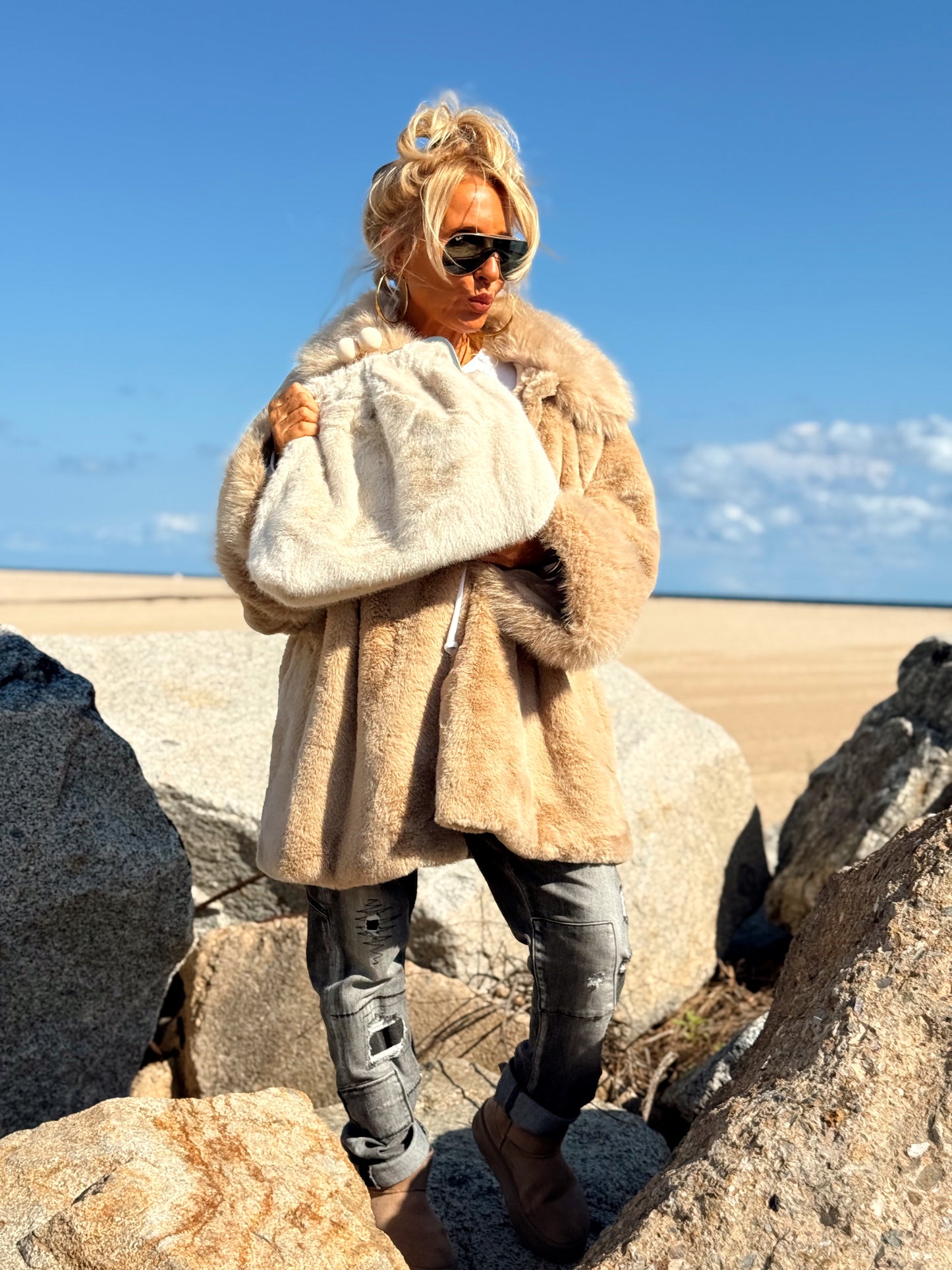 BOLSO MONEDERO MULTICOLOR