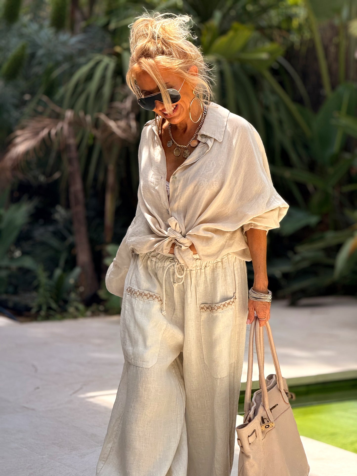 PANTALON OVERSIZE CON ENCAJE MULTICOLOR