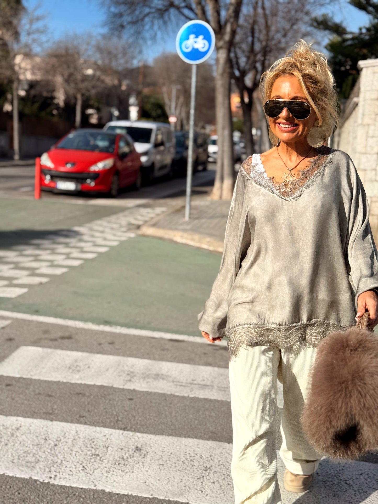 BLUSA OVERSIZE LENCERO PAULA MULTICOLOR