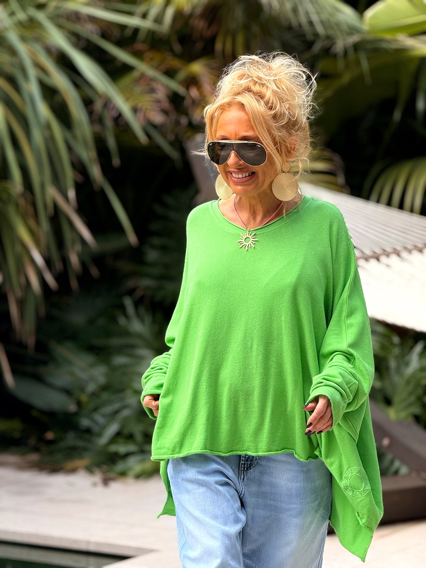 CAMISETA DESGASTADA SUPER OVERSIZE DANI MULTICOLOR