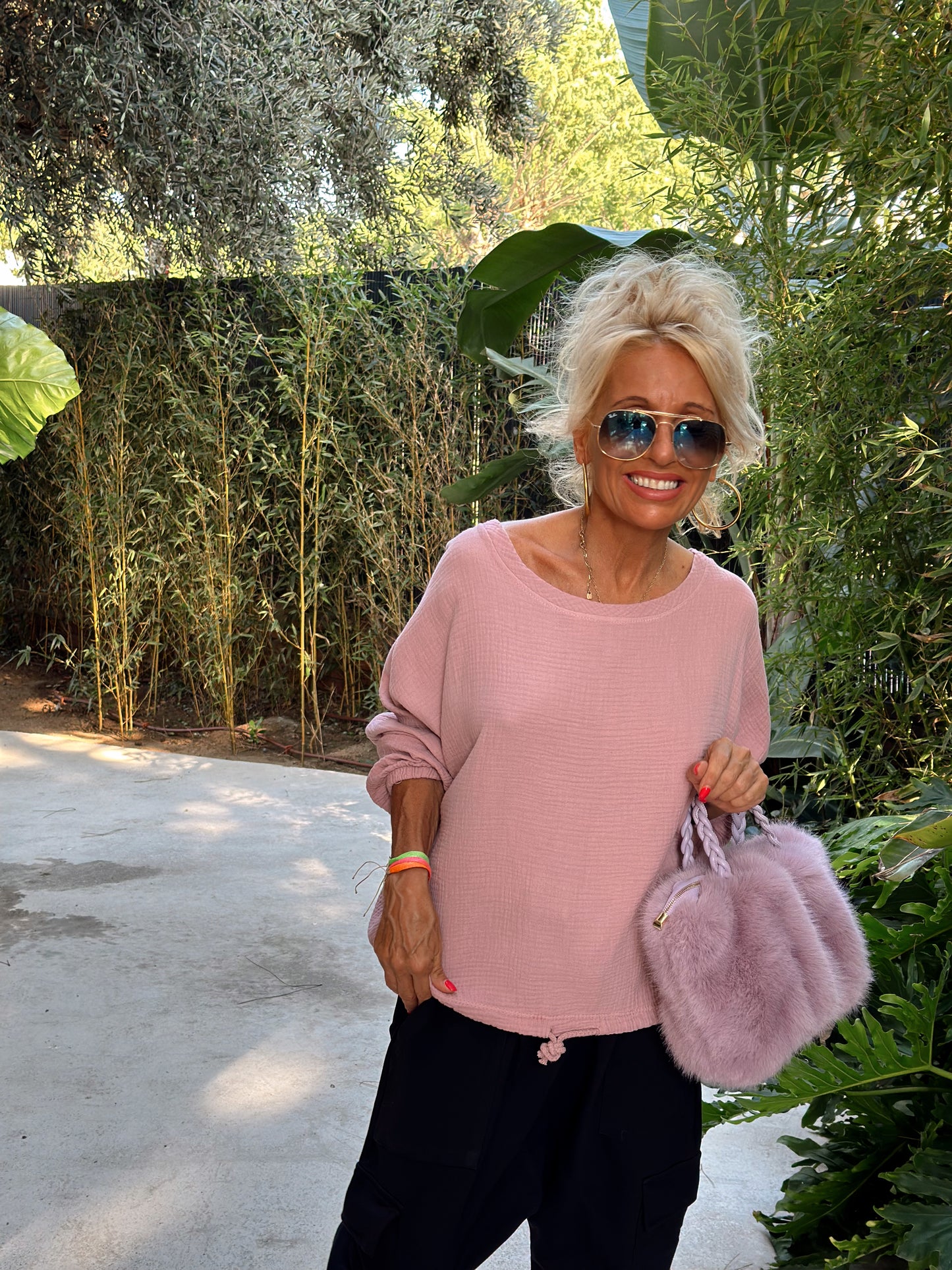 CAMISETA PANAL CON CORDÓN ROSA