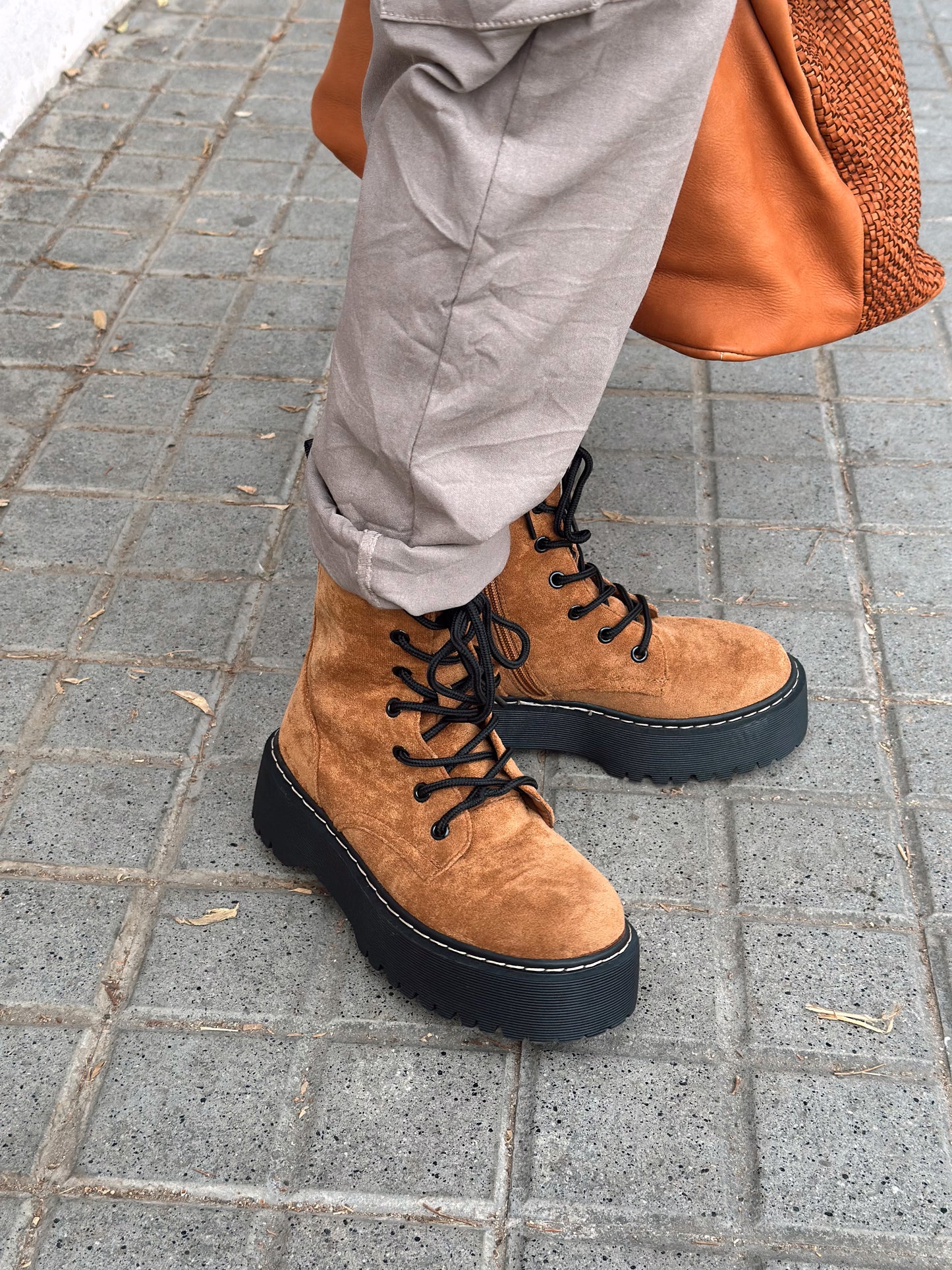 BOTAS FRIDA CAMEL