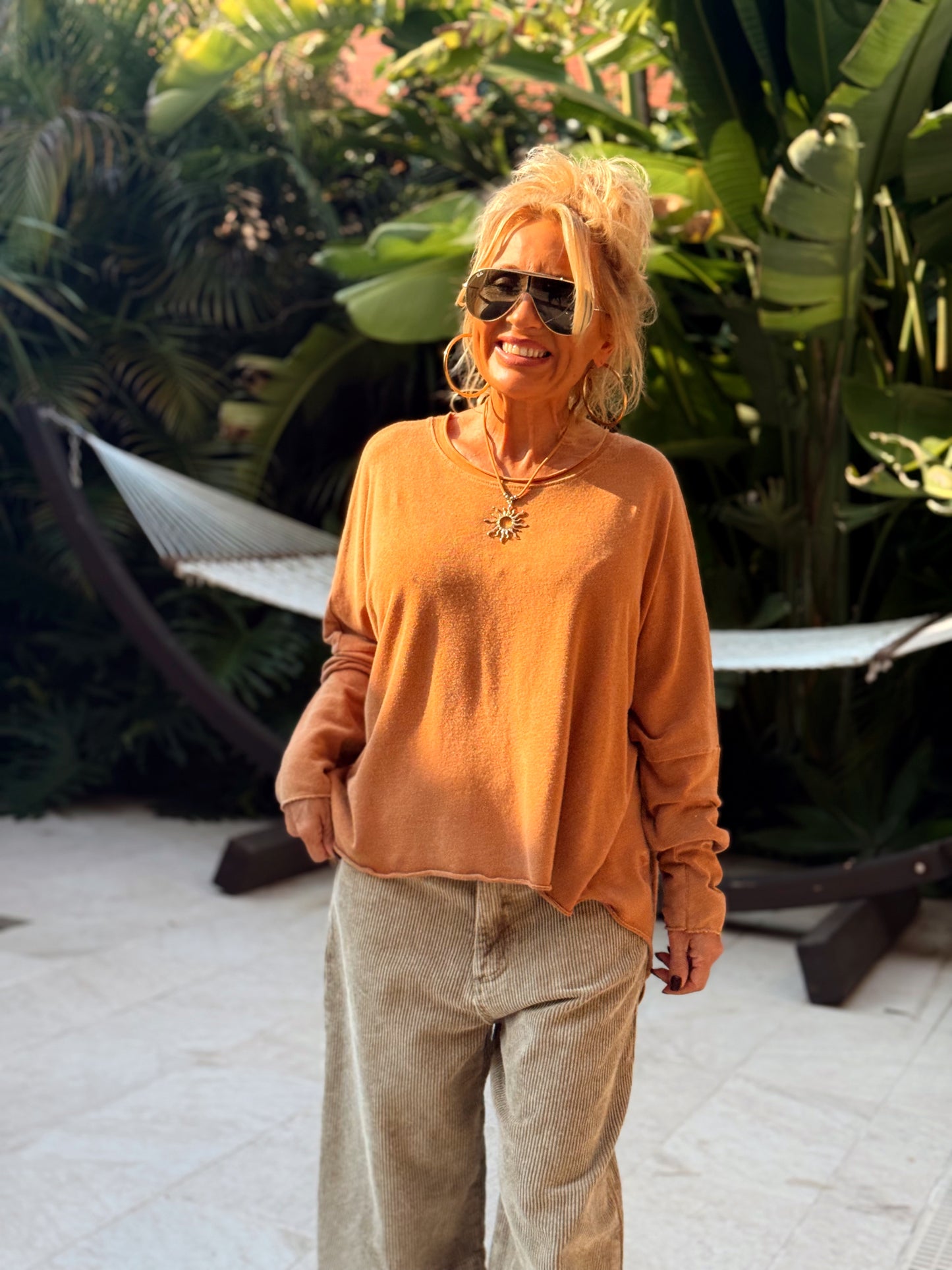 CAMISETA DESGASTADA OVERSIZE DANI MULTICOLOR