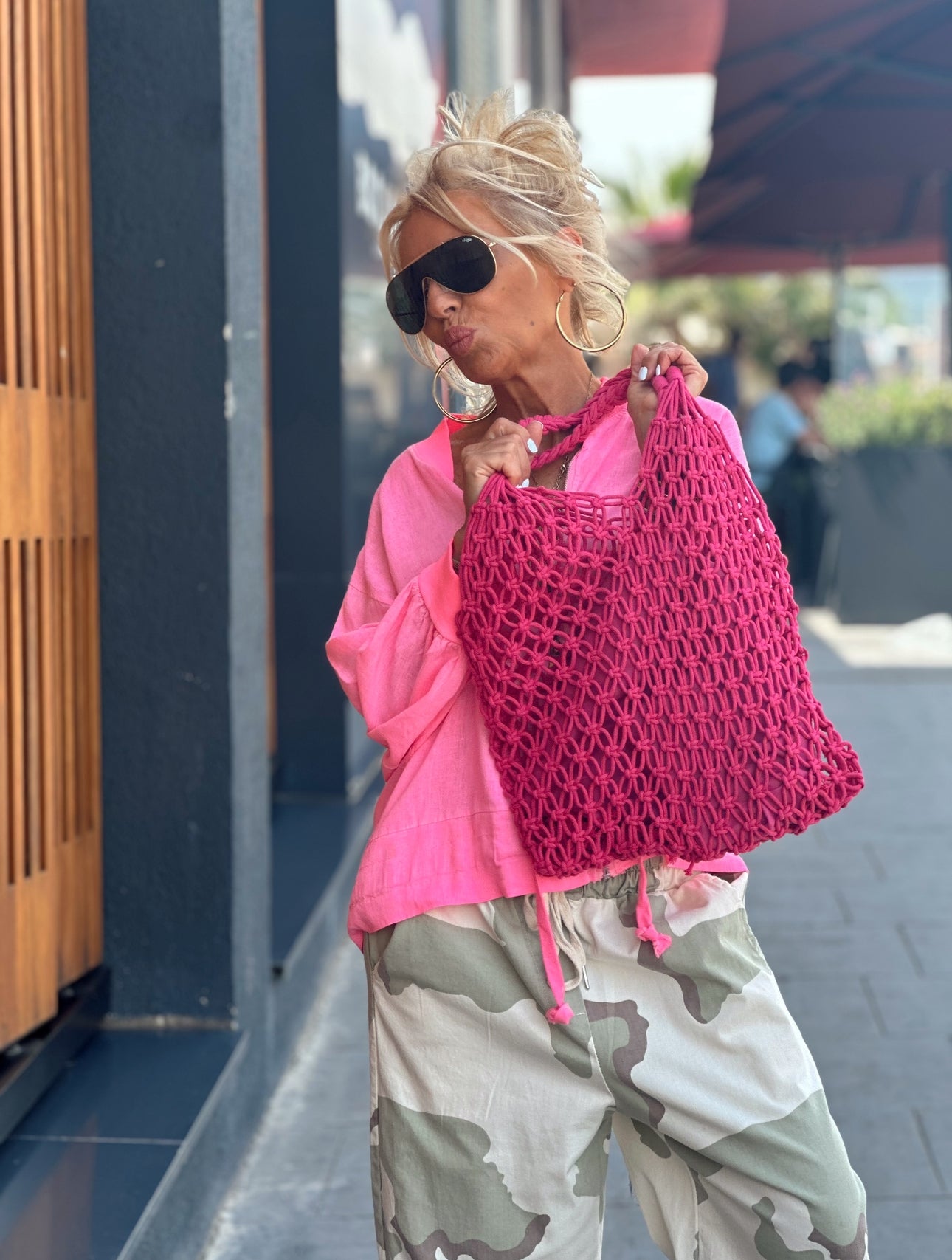 BOLSO AGUJERO FUCSIA