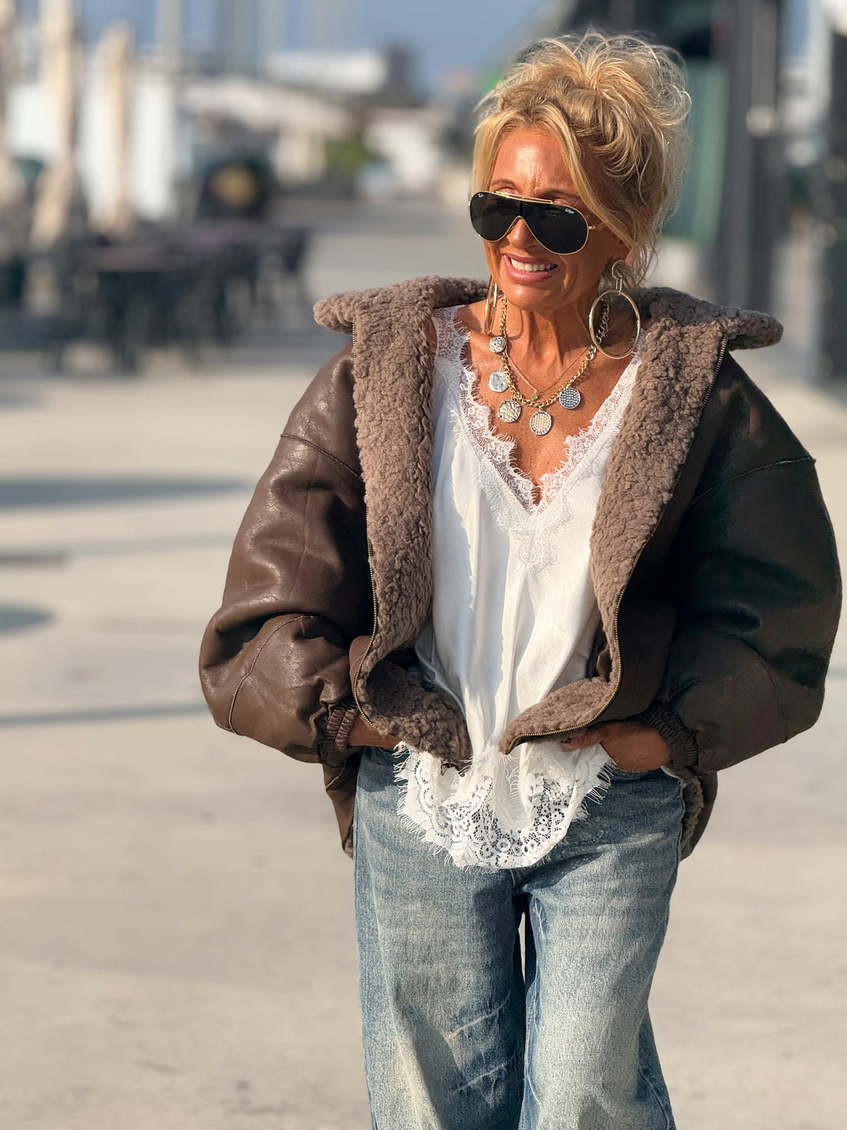 CHAQUETA OVERSIZE REVERSIBLE MOKA