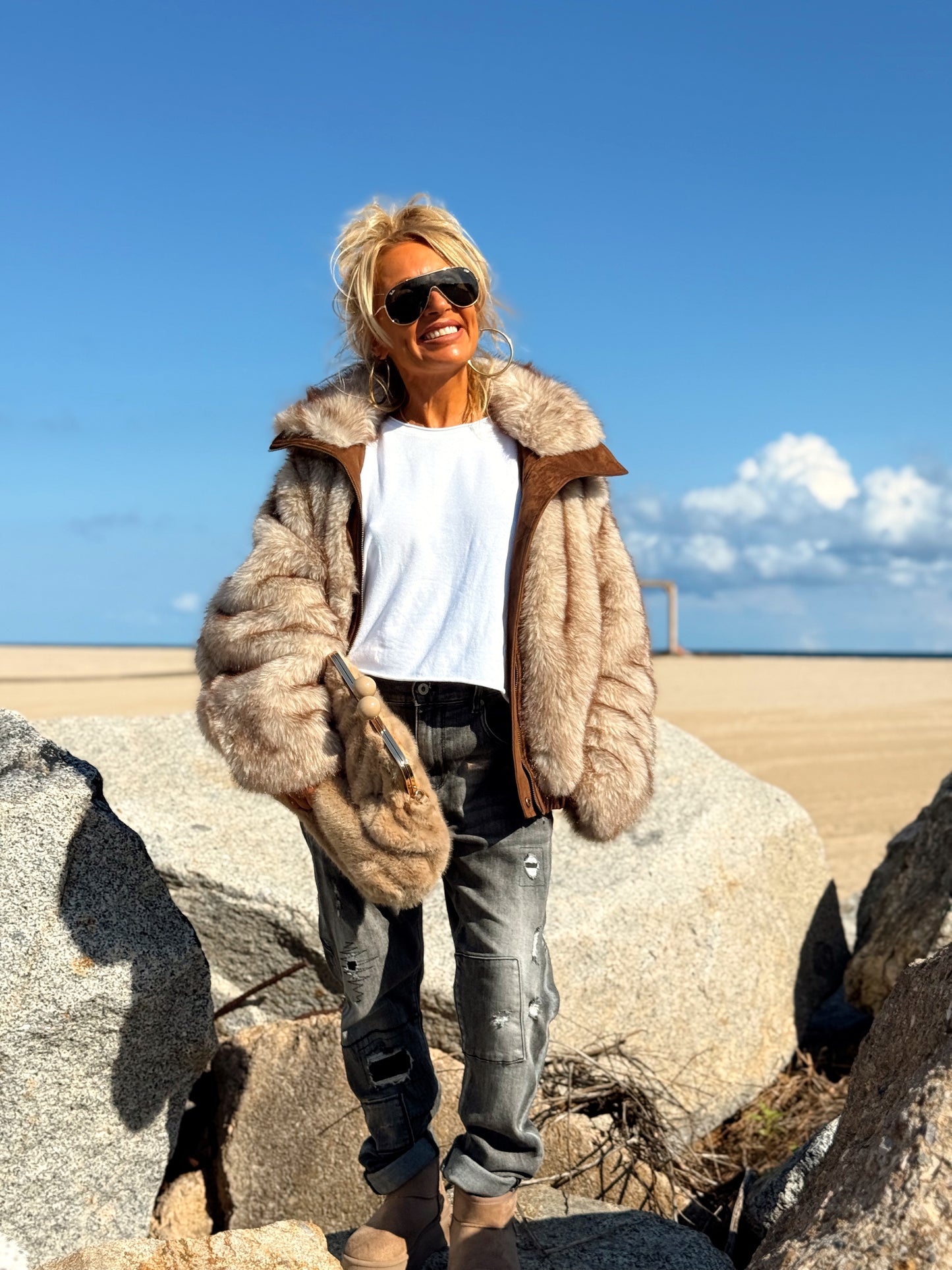 CHAQUETA GAMUZA DE PELO SINTÉTICO REVERSIBLE MARRON