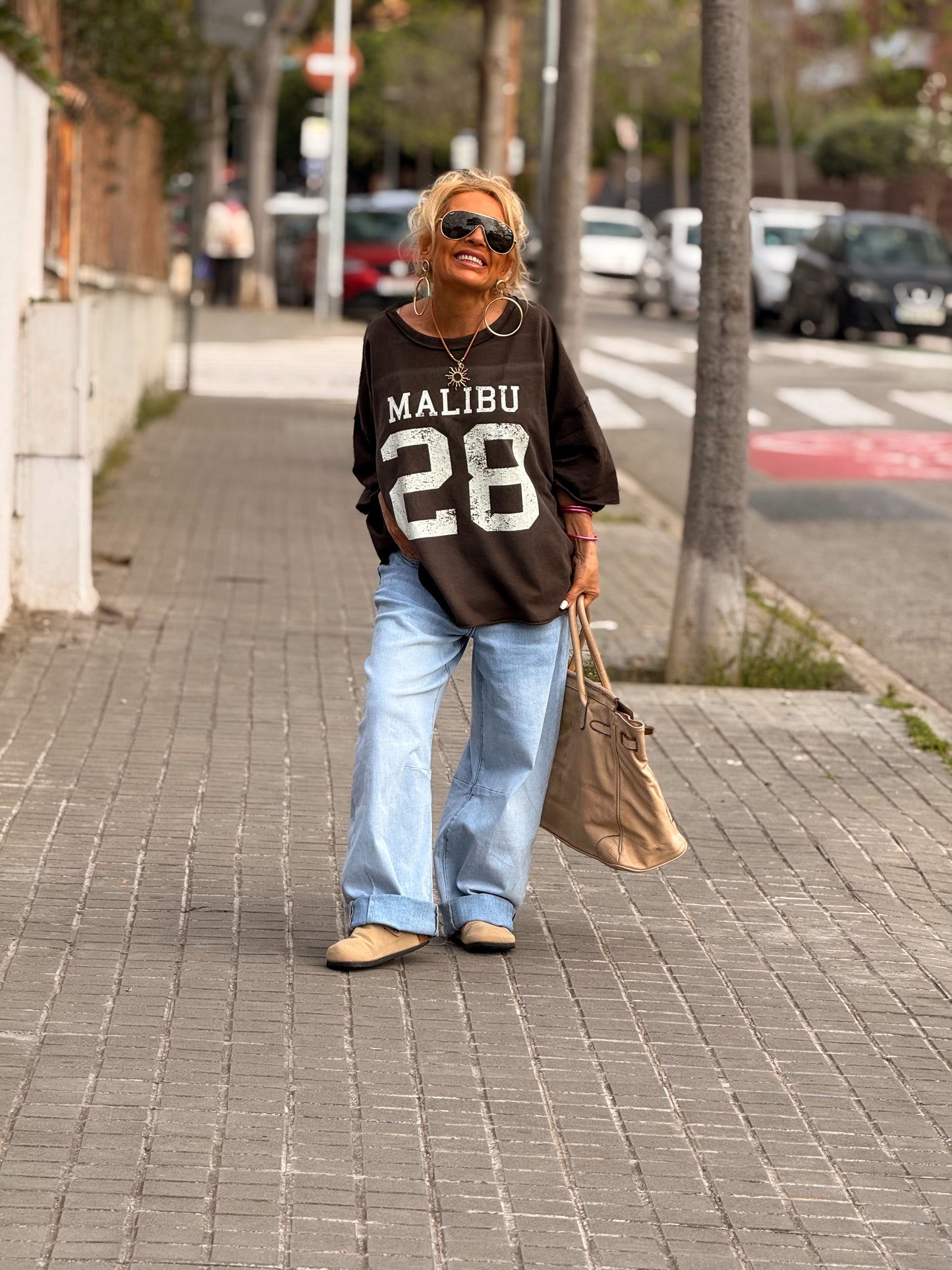 CAMISETA SUPER OVERSIZE DESGASTADA MALIBU MULTICOLOR